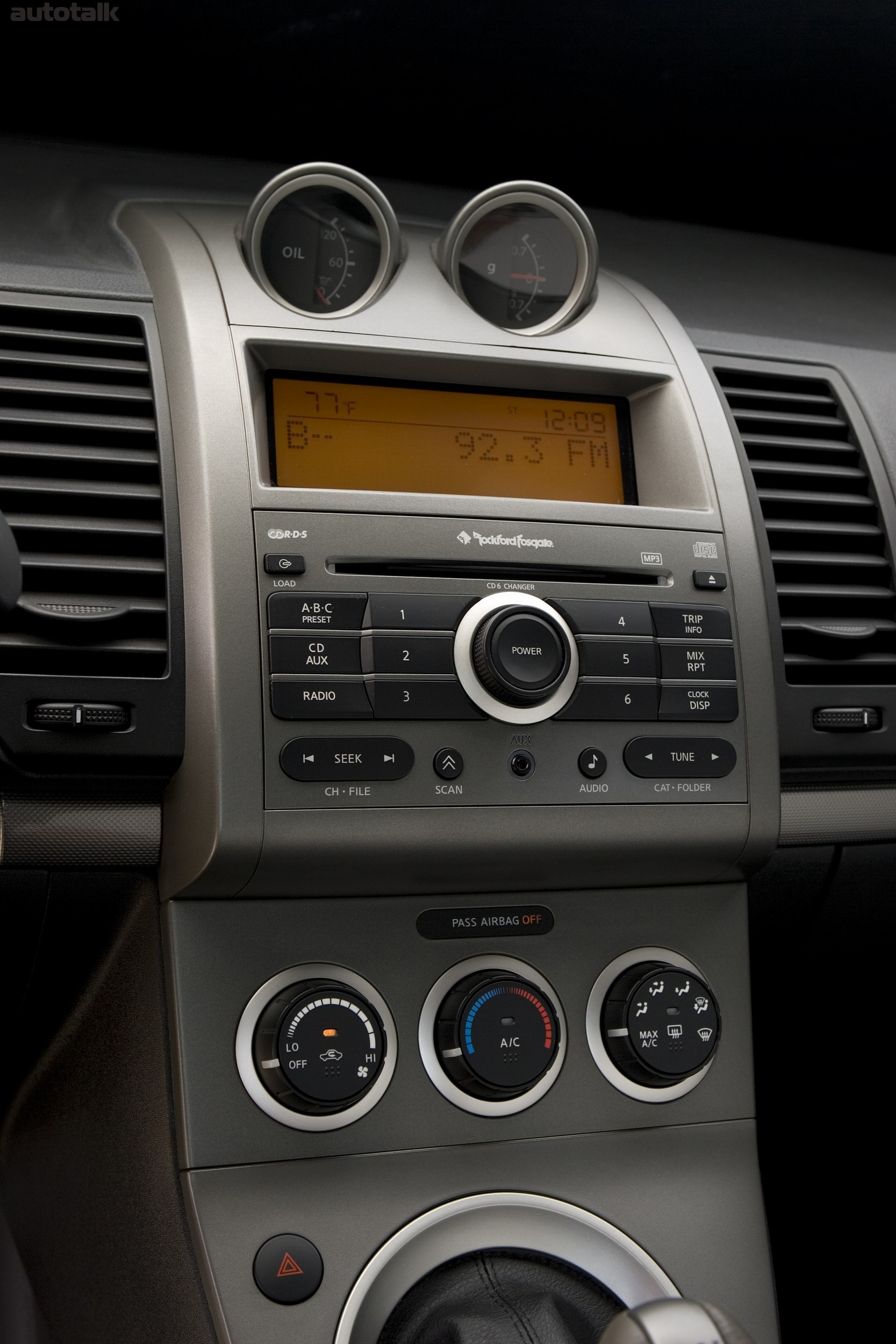 2011 Nissan Sentra SE-R