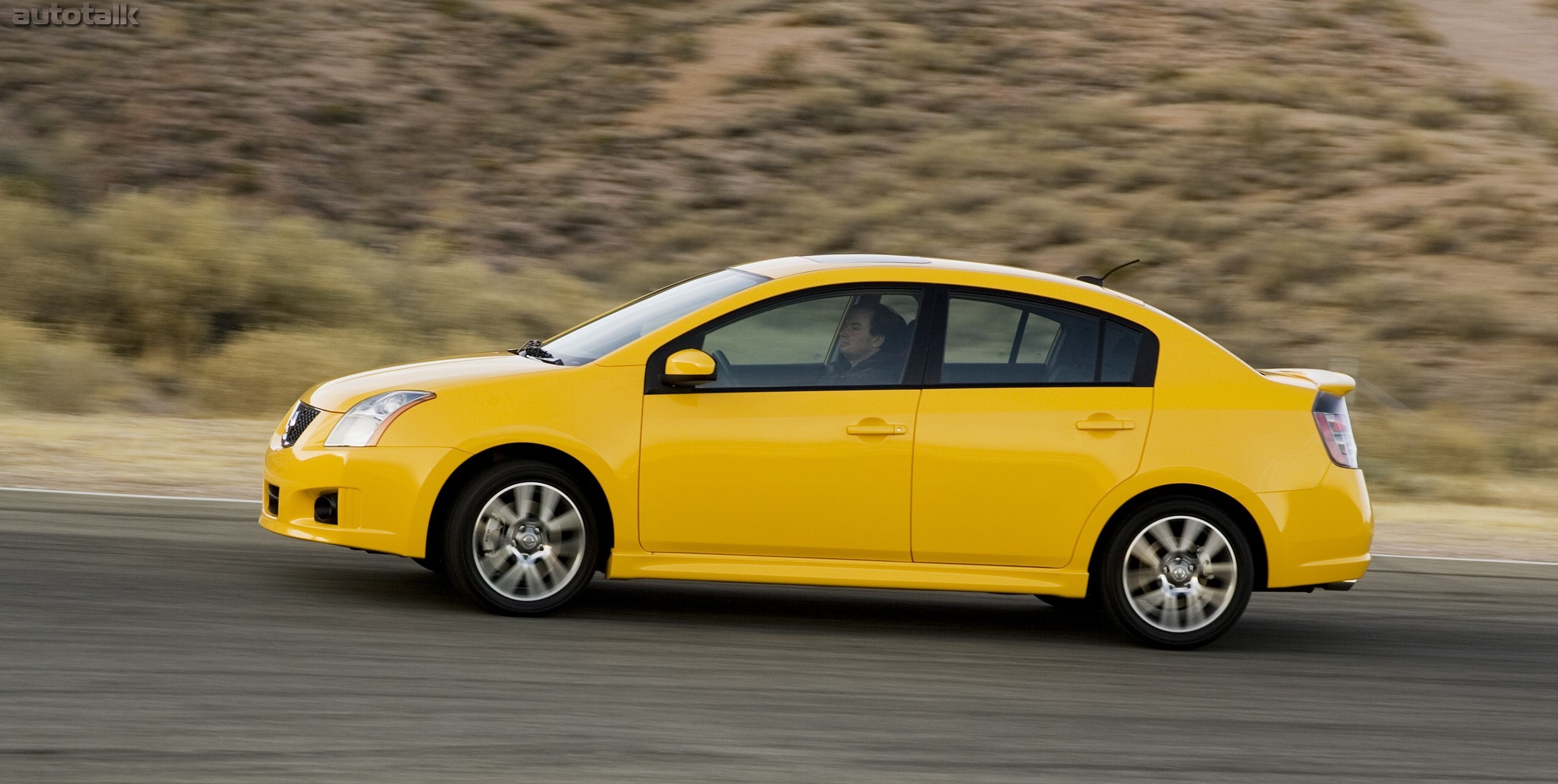 2011 Nissan Sentra SE-R