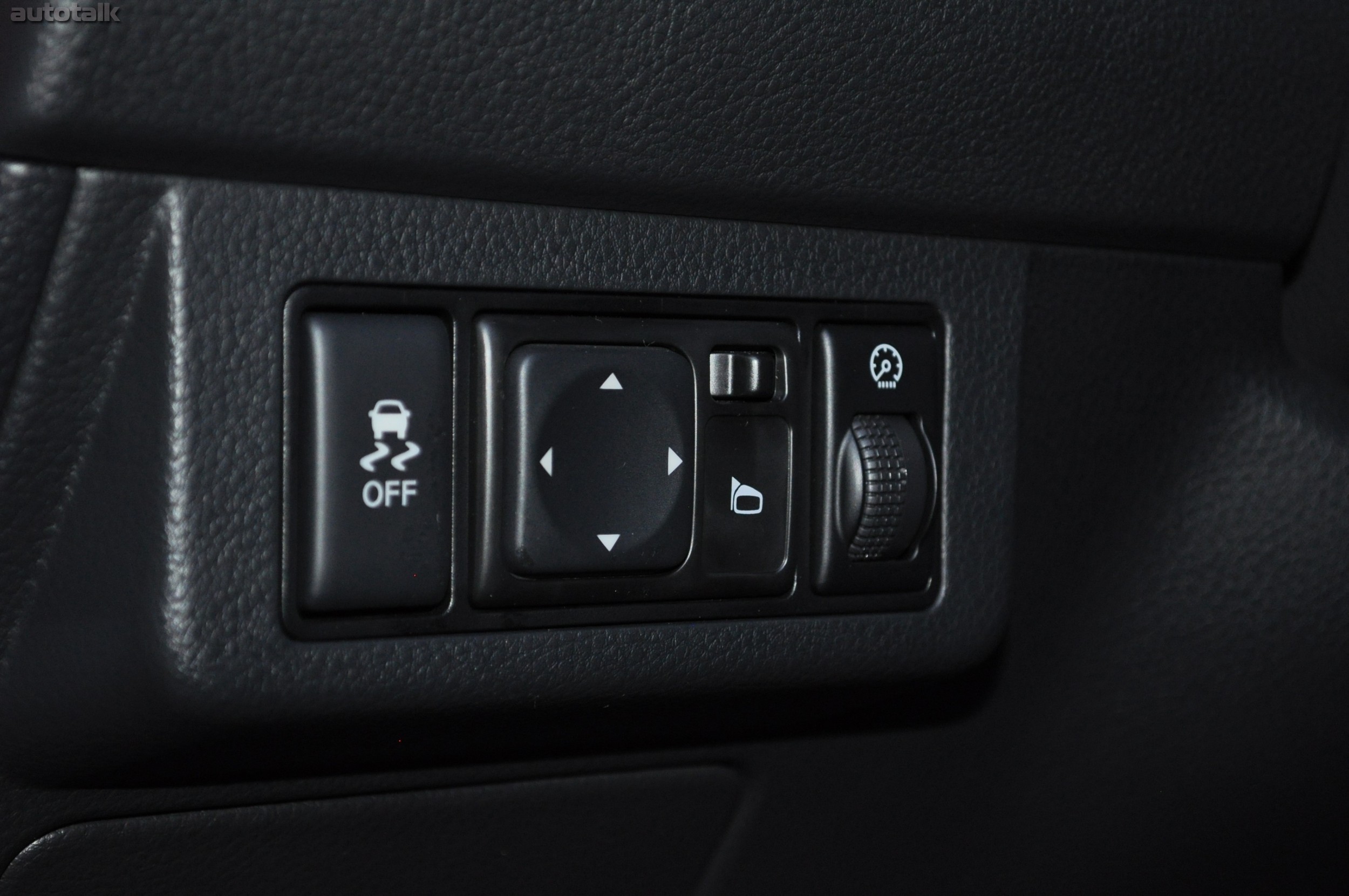 2011 Nissan Versa Review