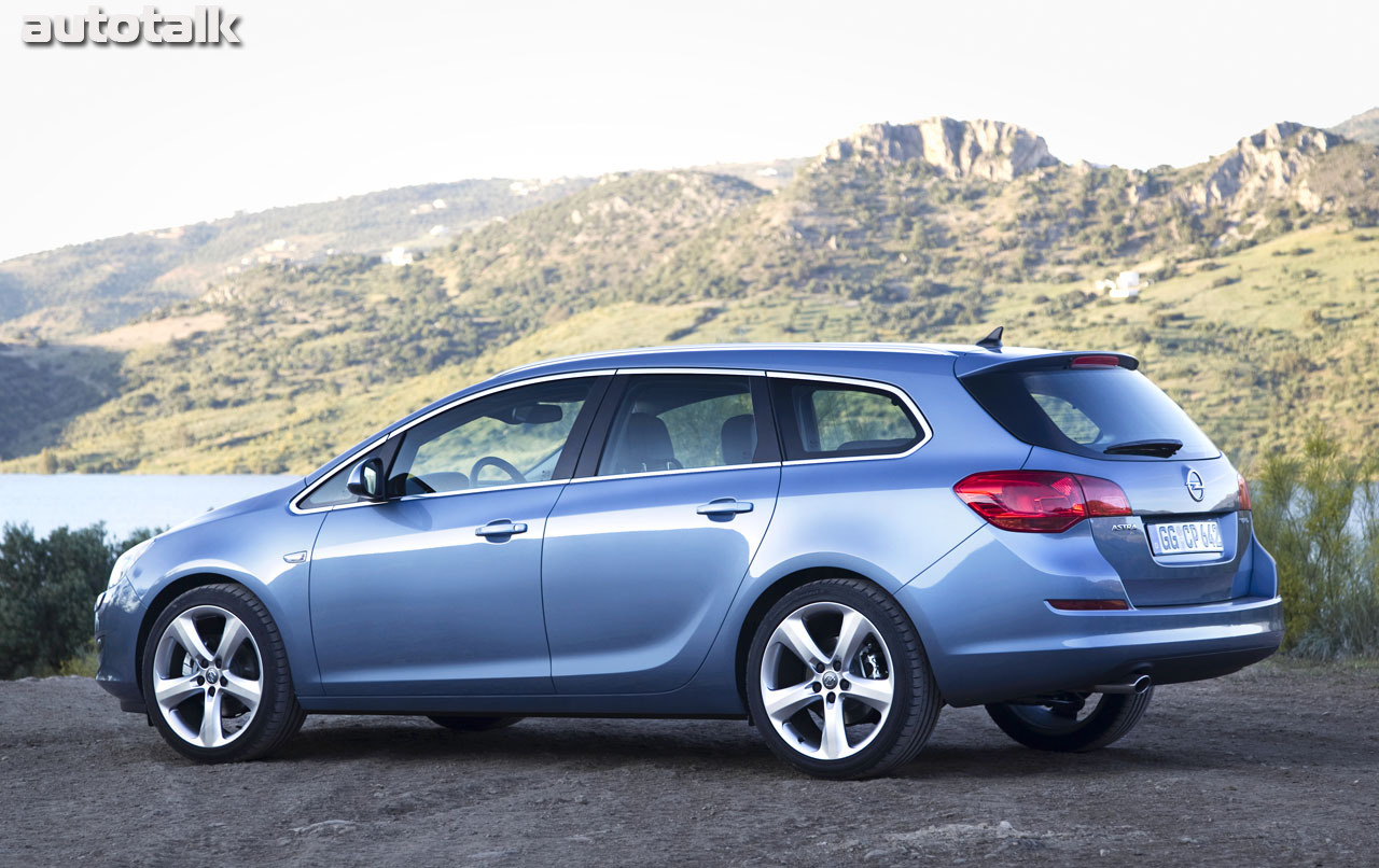2011 Opel Astra Sports Tourer