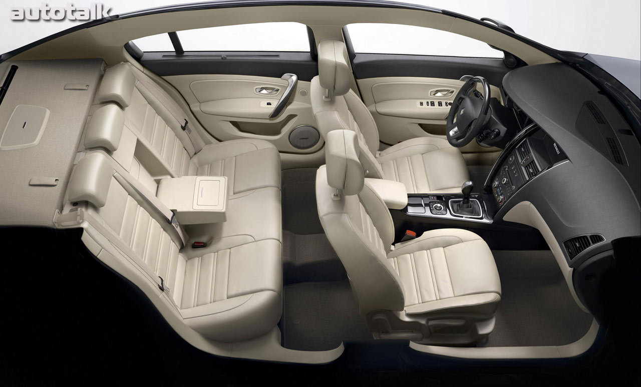 2011 Renault Latitude