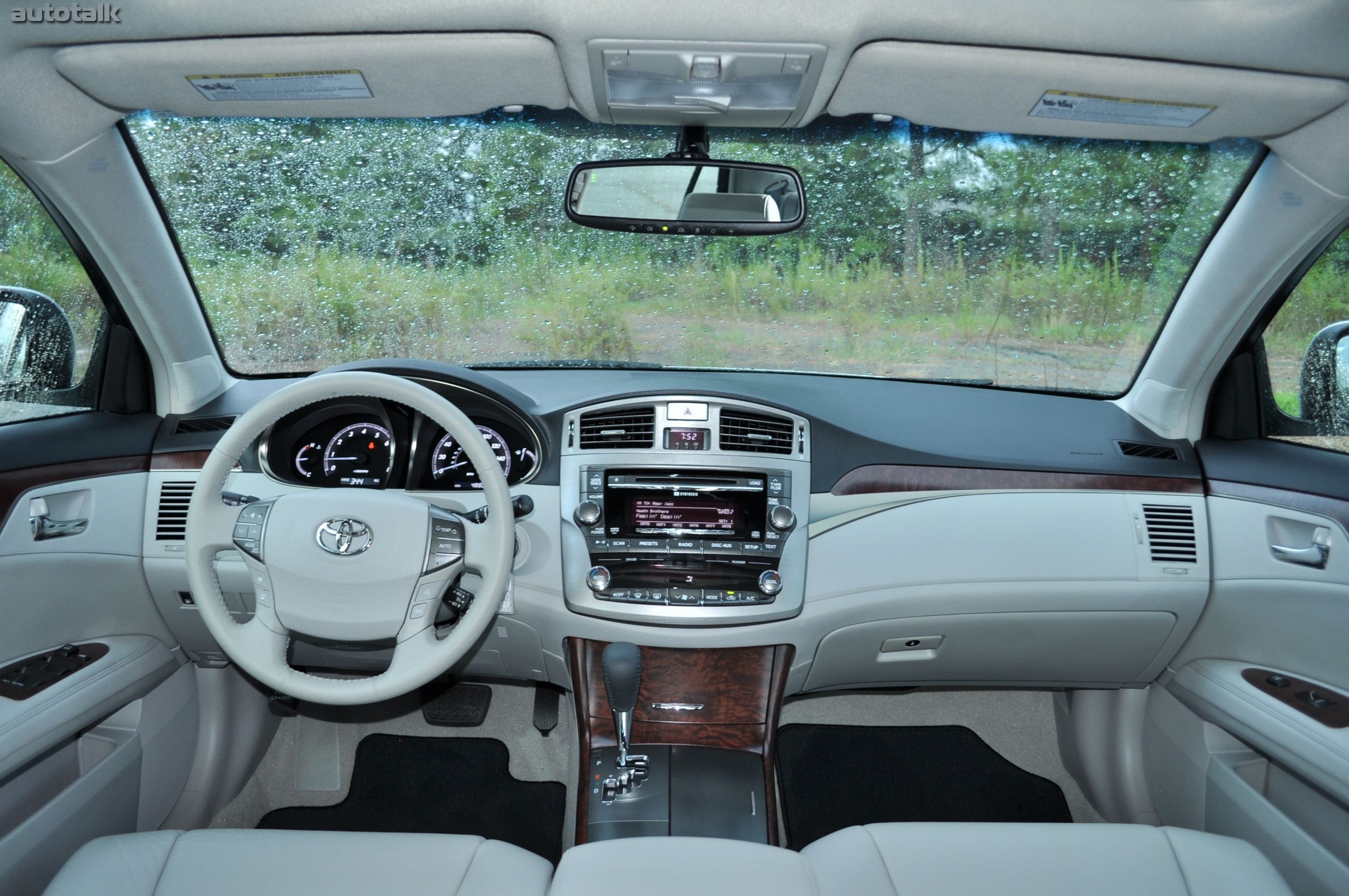 2011 Toyota Avalon Review