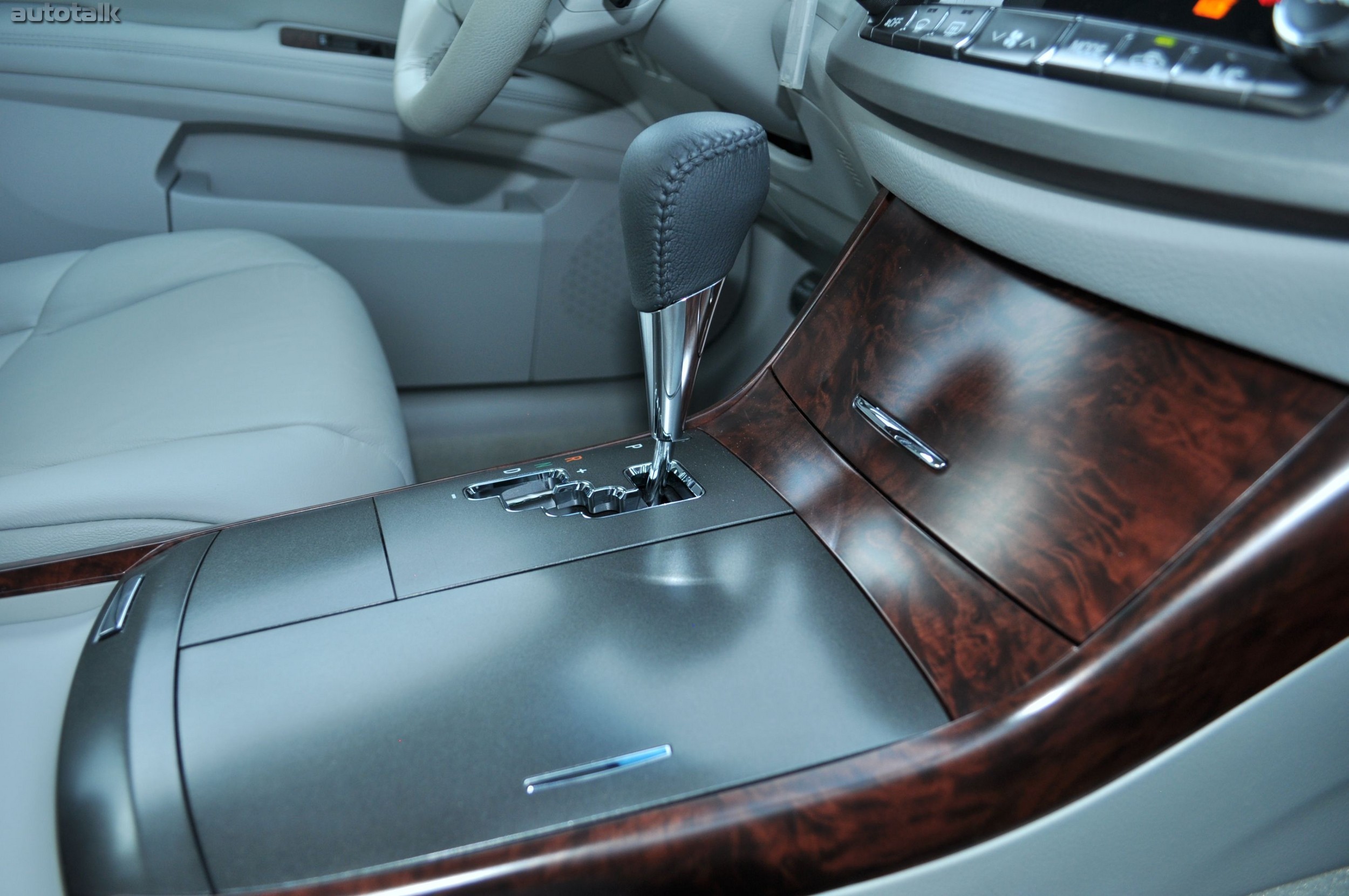 2011 Toyota Avalon Review