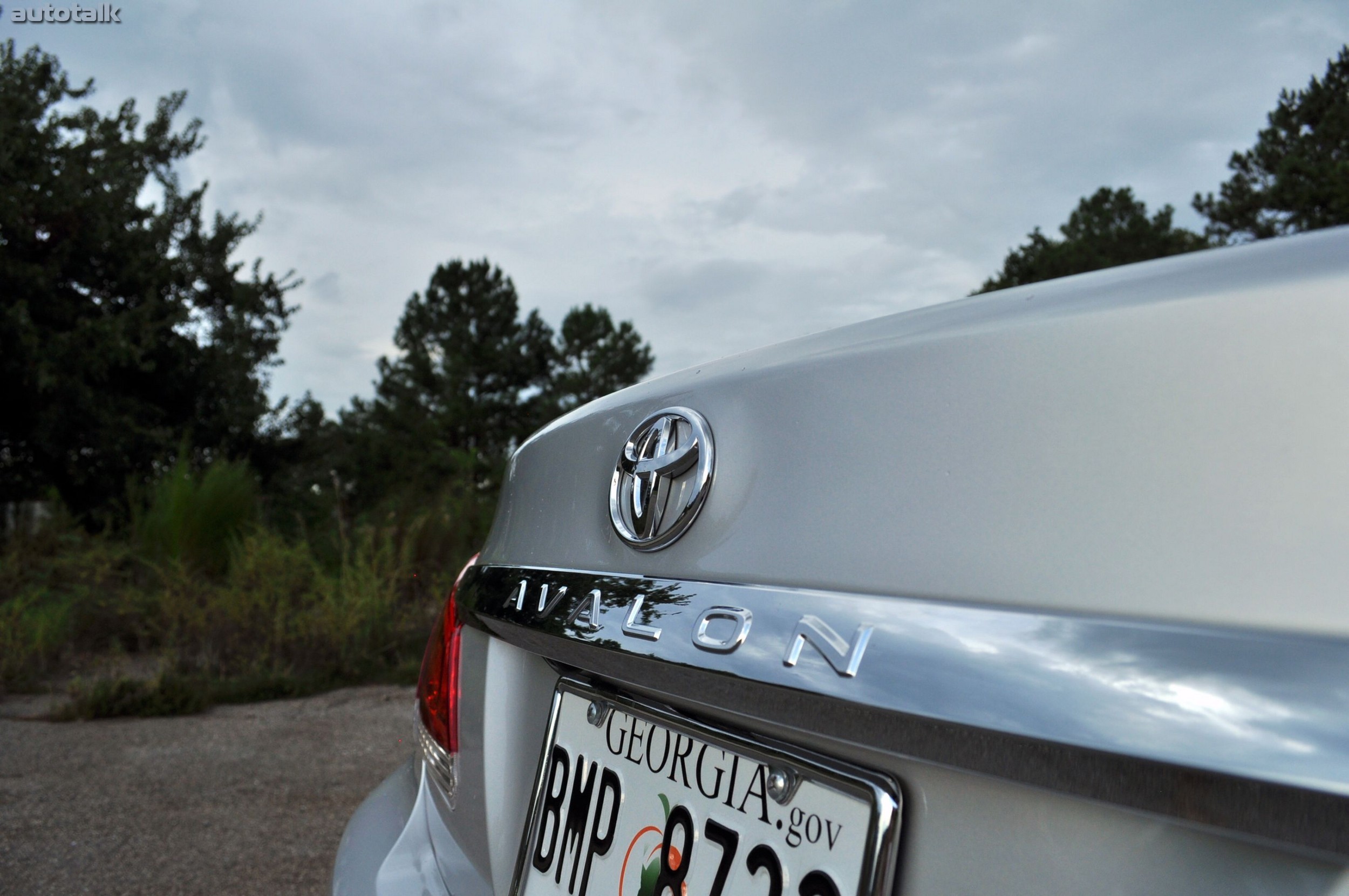 2011 Toyota Avalon Review