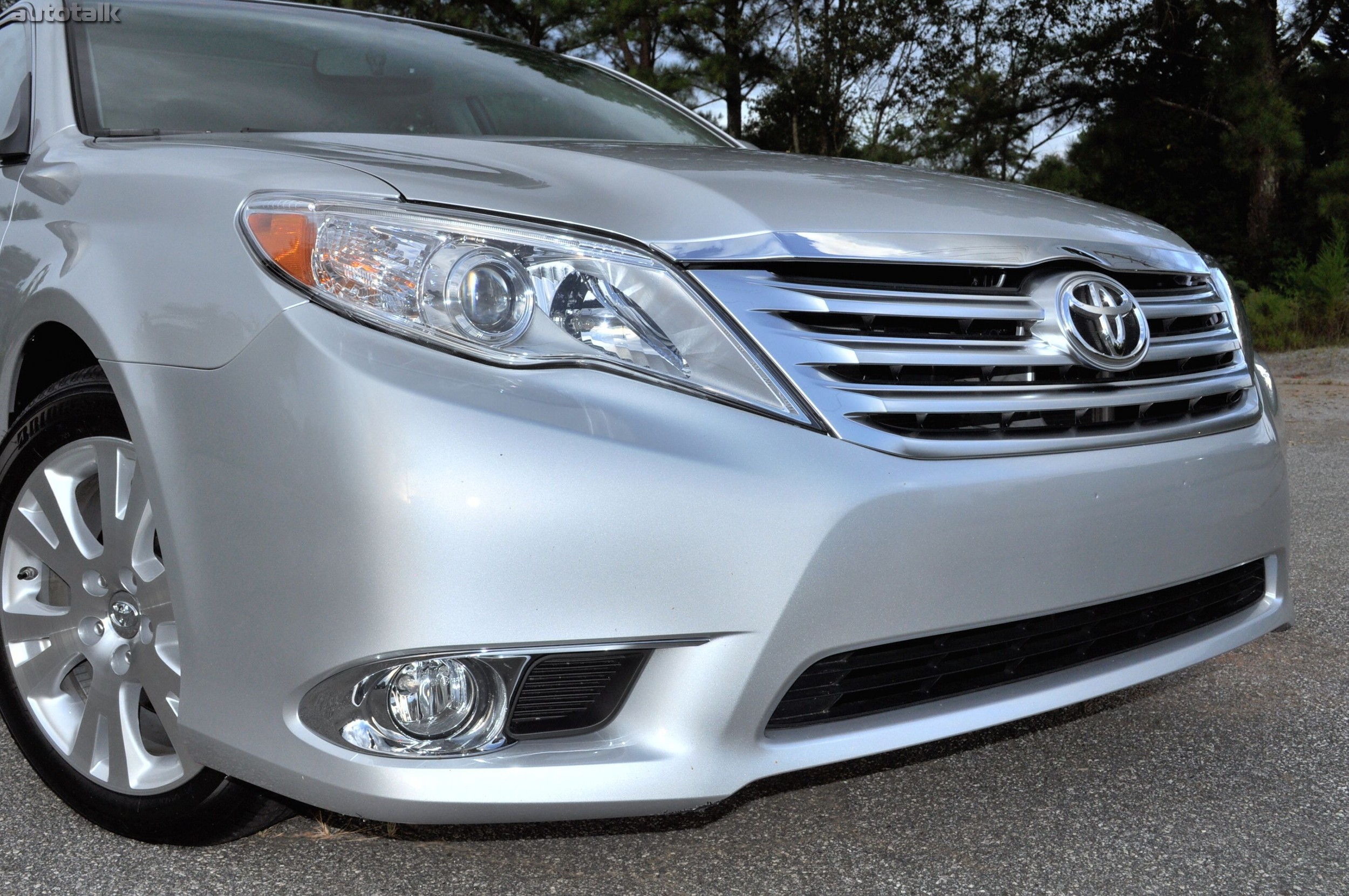 2011 Toyota Avalon Review