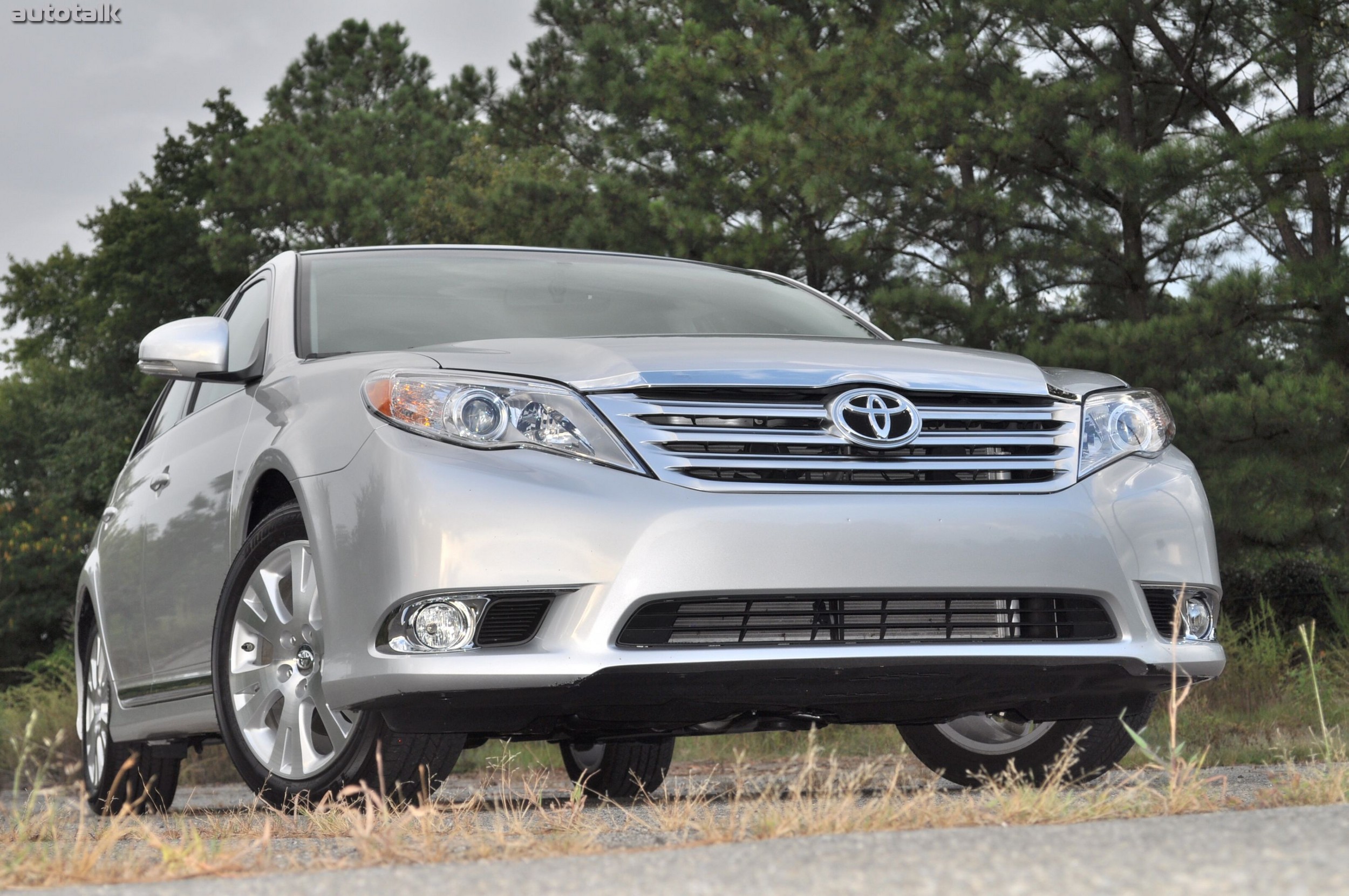 2011 Toyota Avalon Review