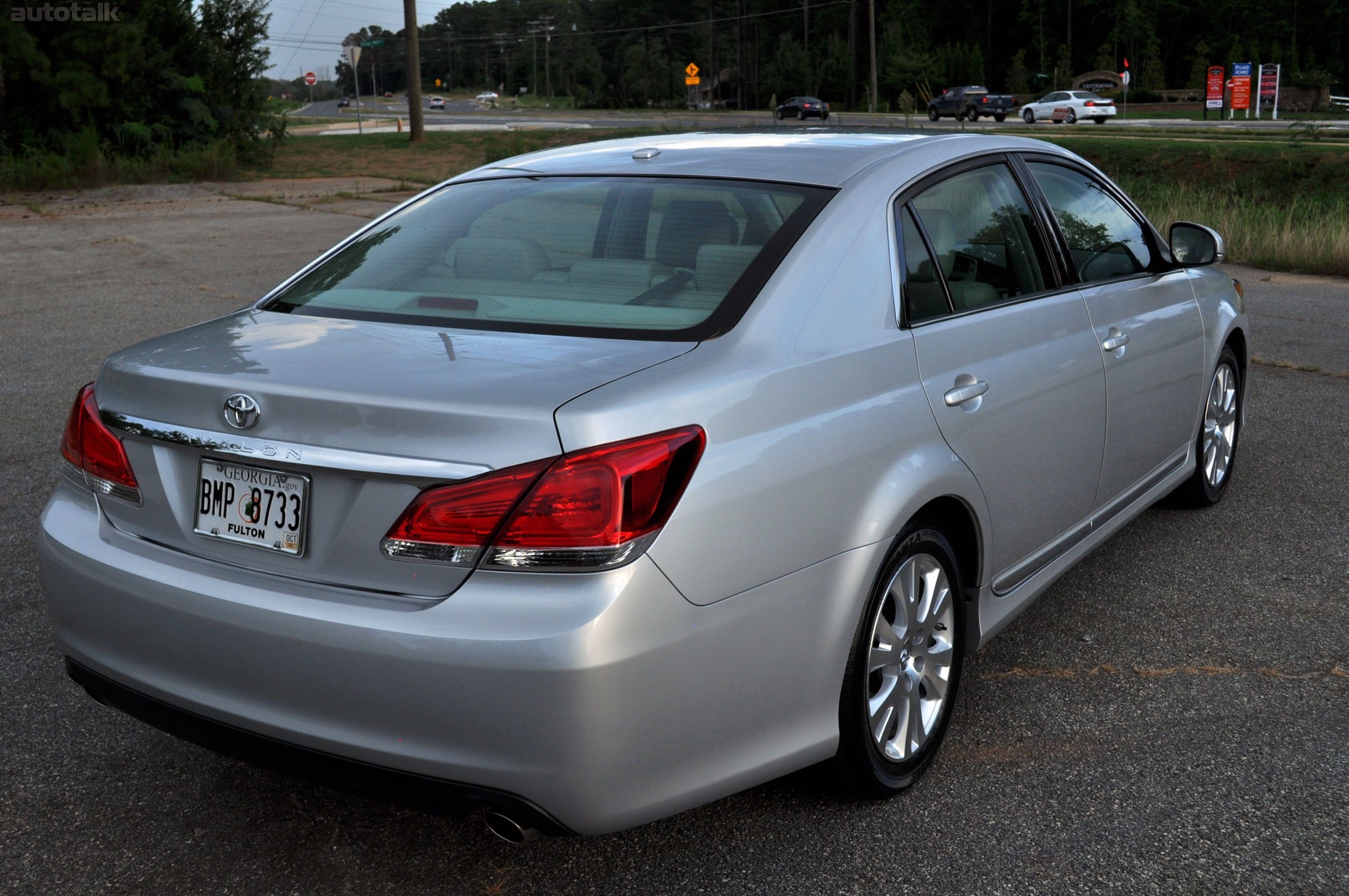 2011 Toyota Avalon Review
