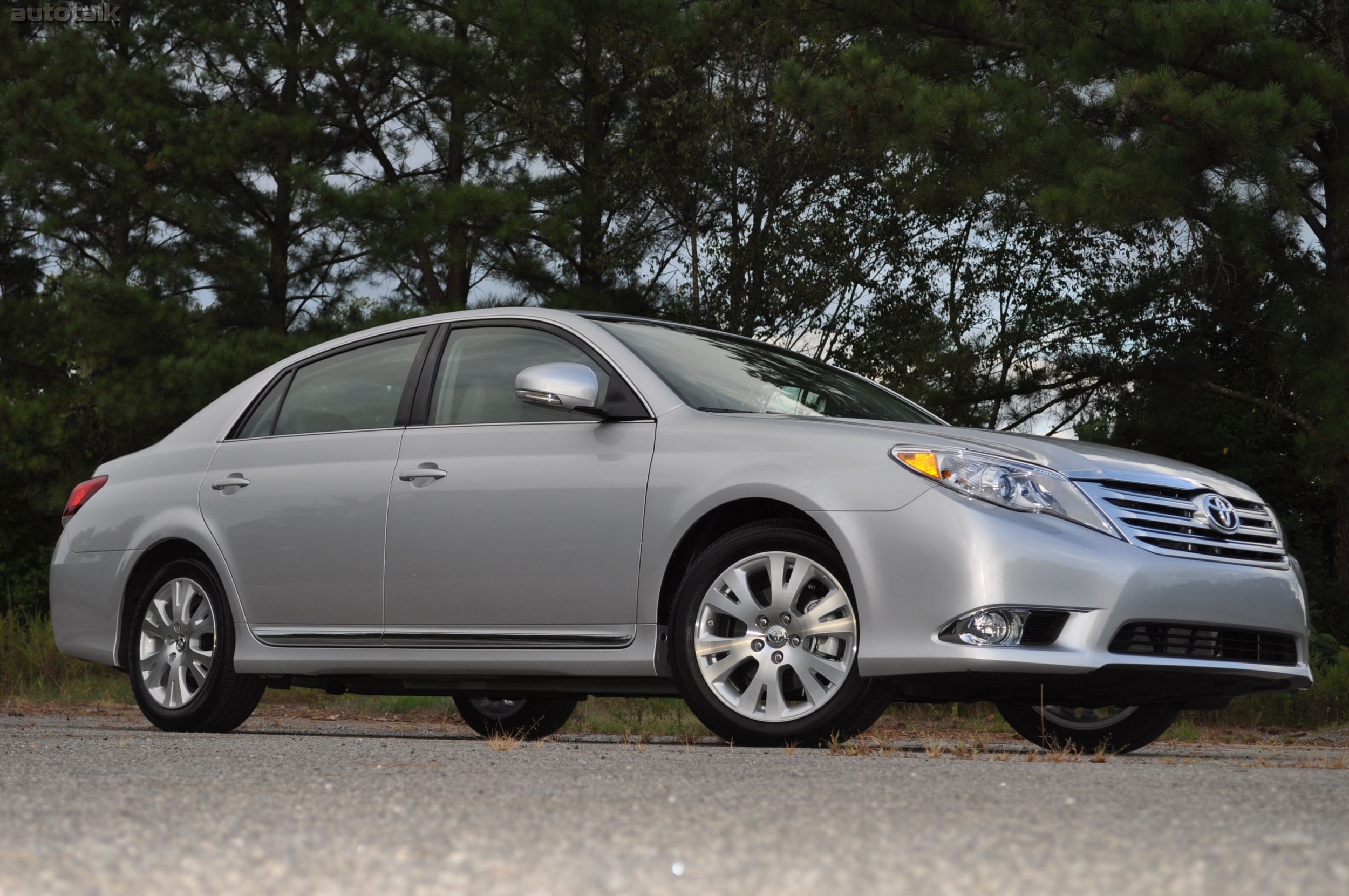 2011 Toyota Avalon Review