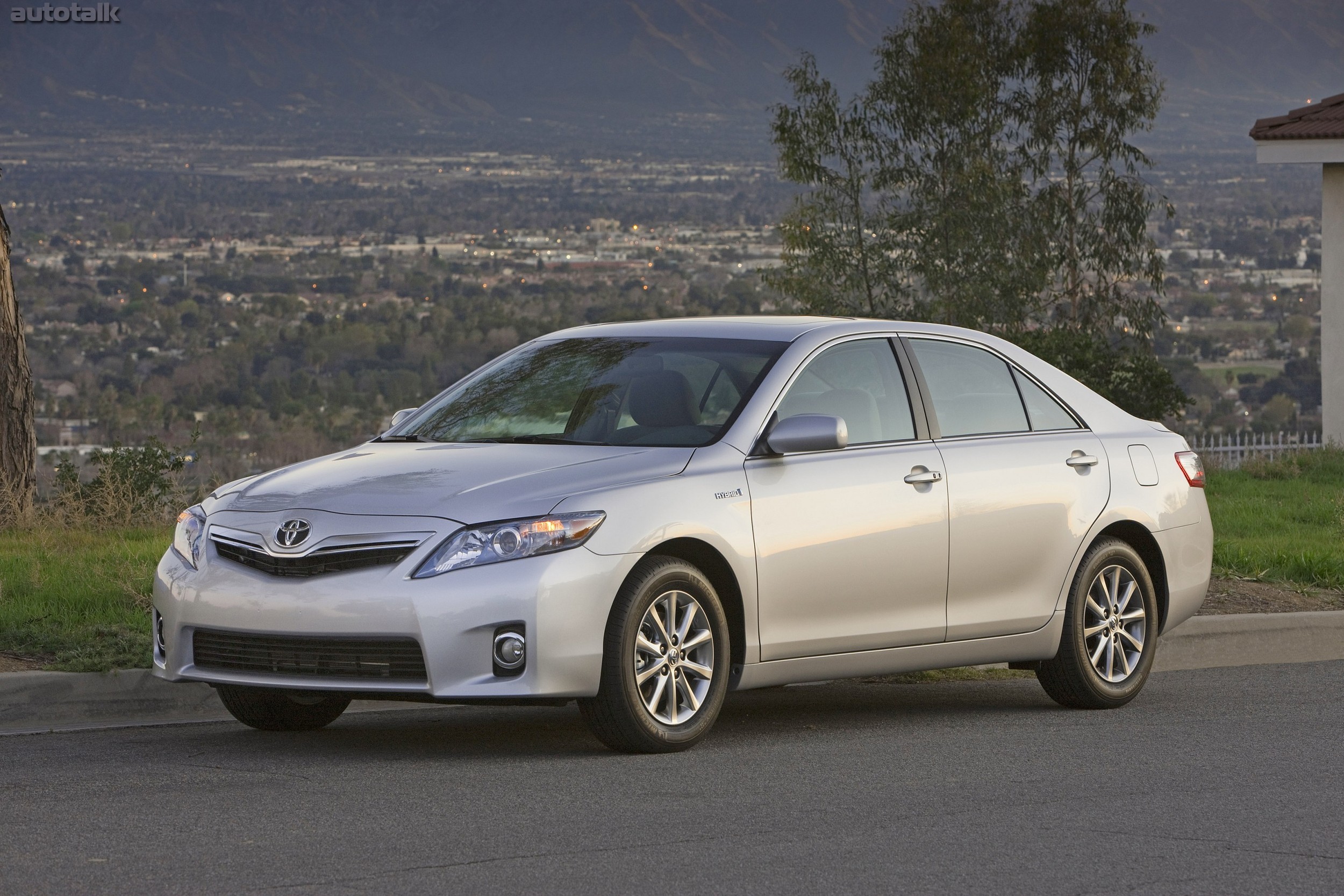2011 Toyota Camry Hybrid