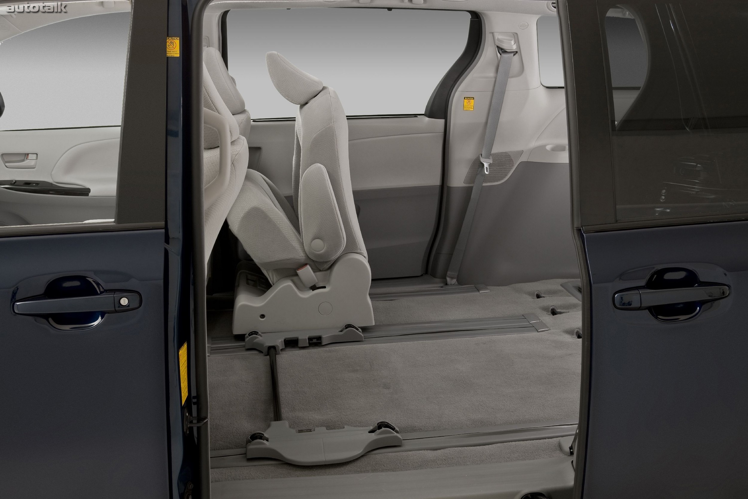 2011 Toyota Sienna LE