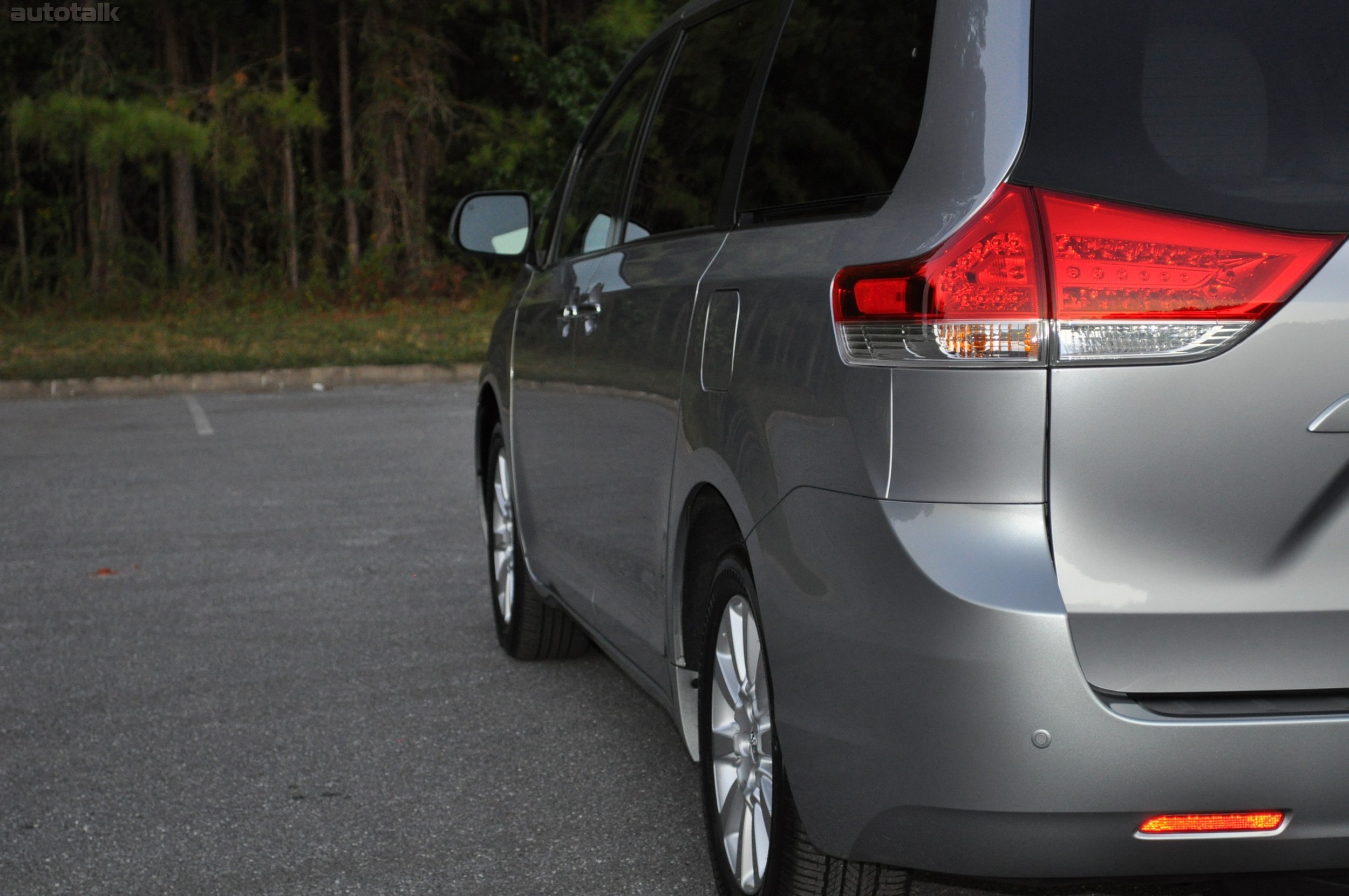 2011 Toyota Sienna Review