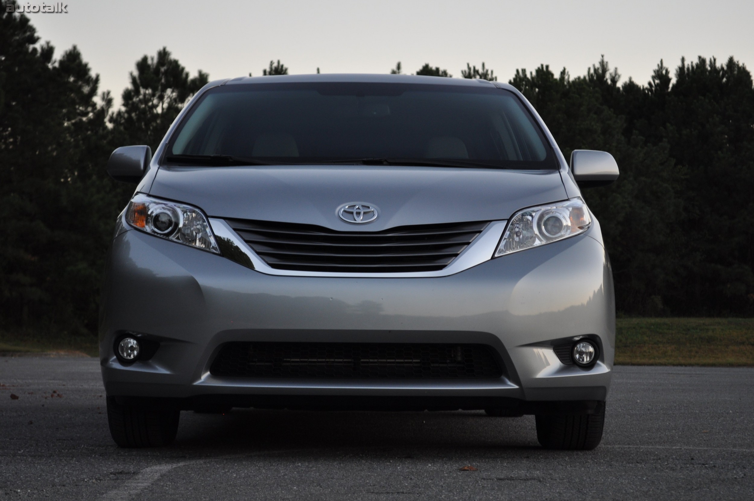 2011 Toyota Sienna Review