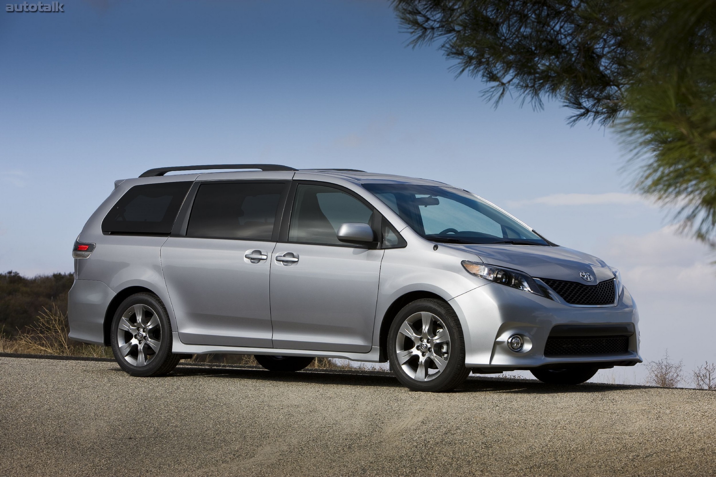 2011 Toyota Sienna SE