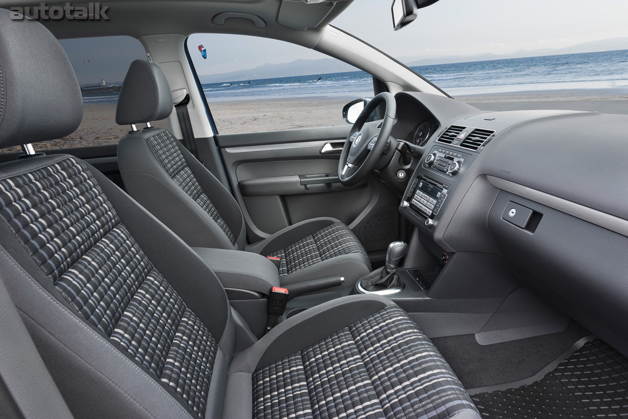 2011 Volkswagen CrossTouran