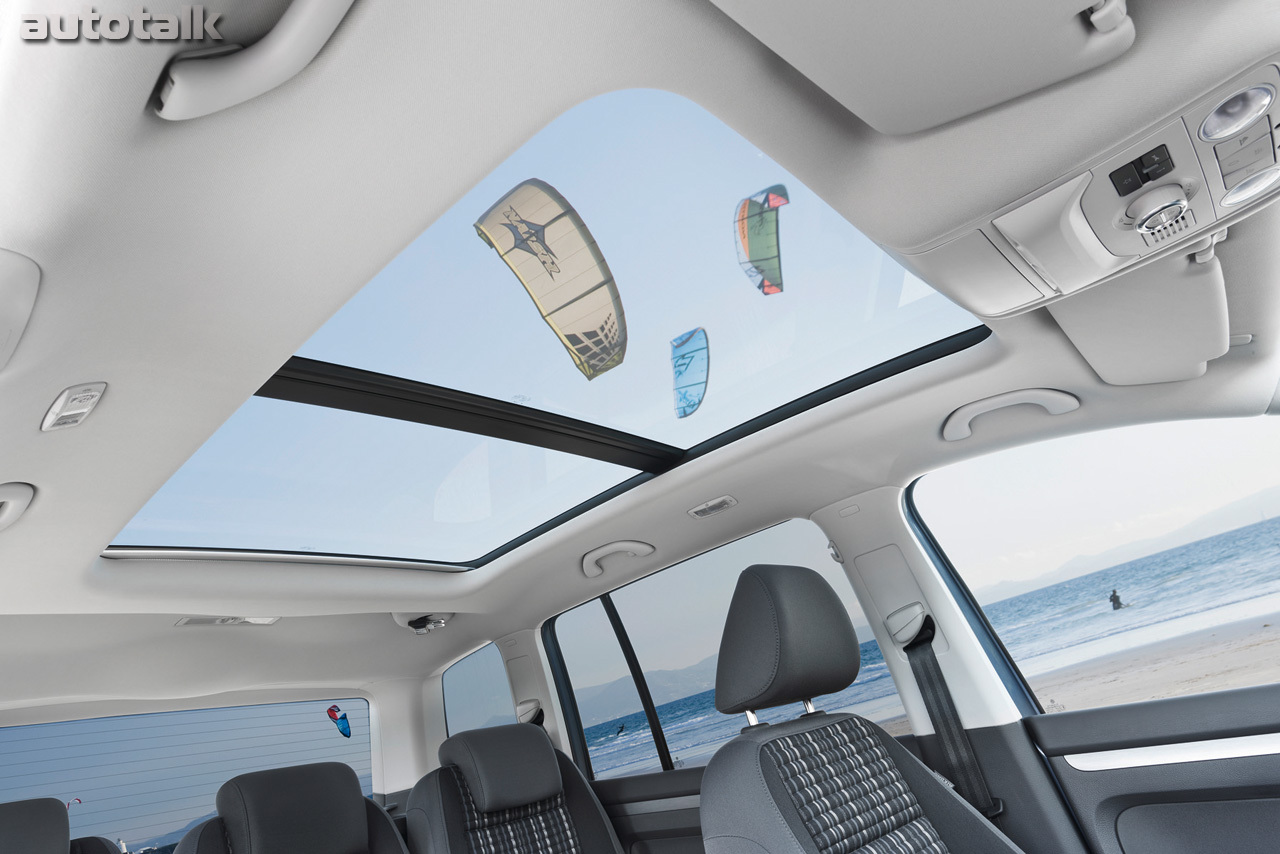 2011 Volkswagen CrossTouran