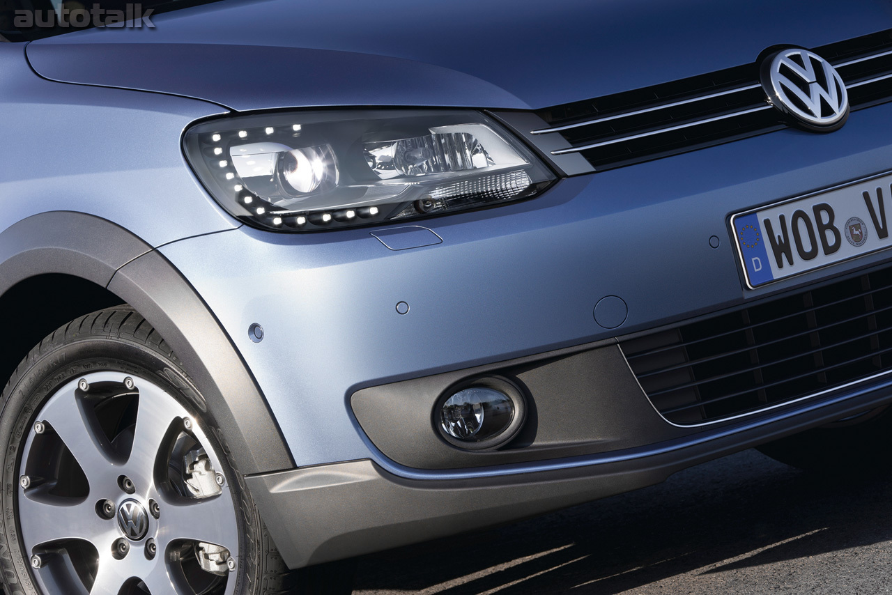 2011 Volkswagen CrossTouran