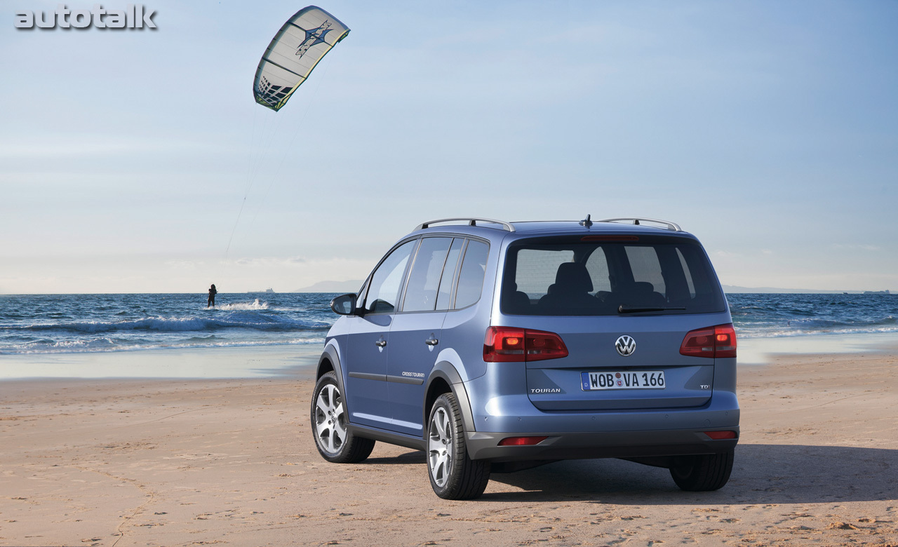 2011 Volkswagen CrossTouran