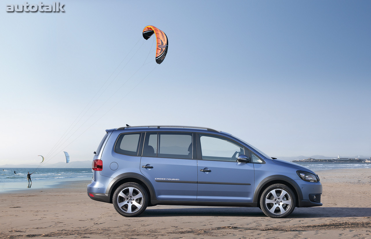 2011 Volkswagen CrossTouran