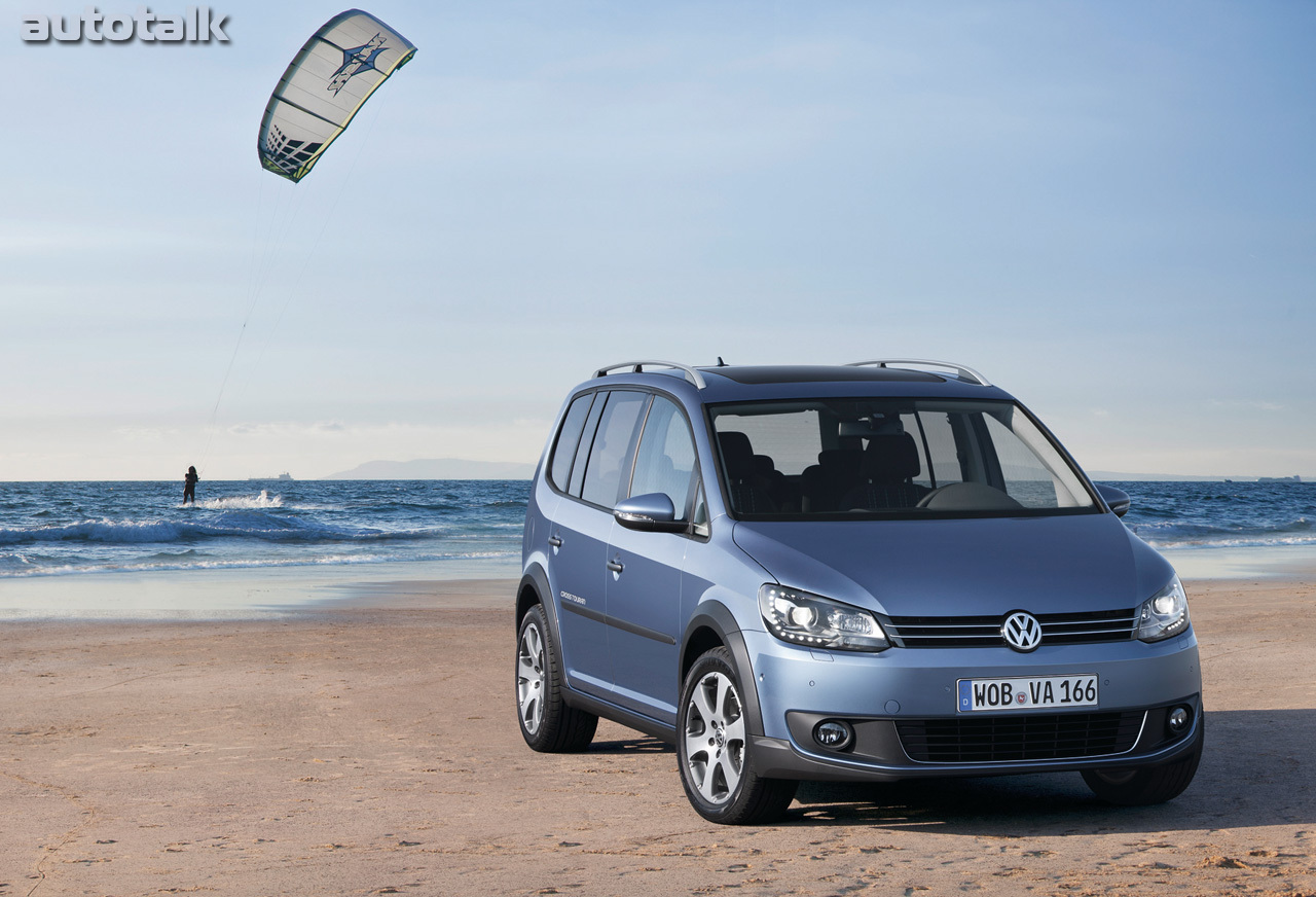 2011 Volkswagen CrossTouran
