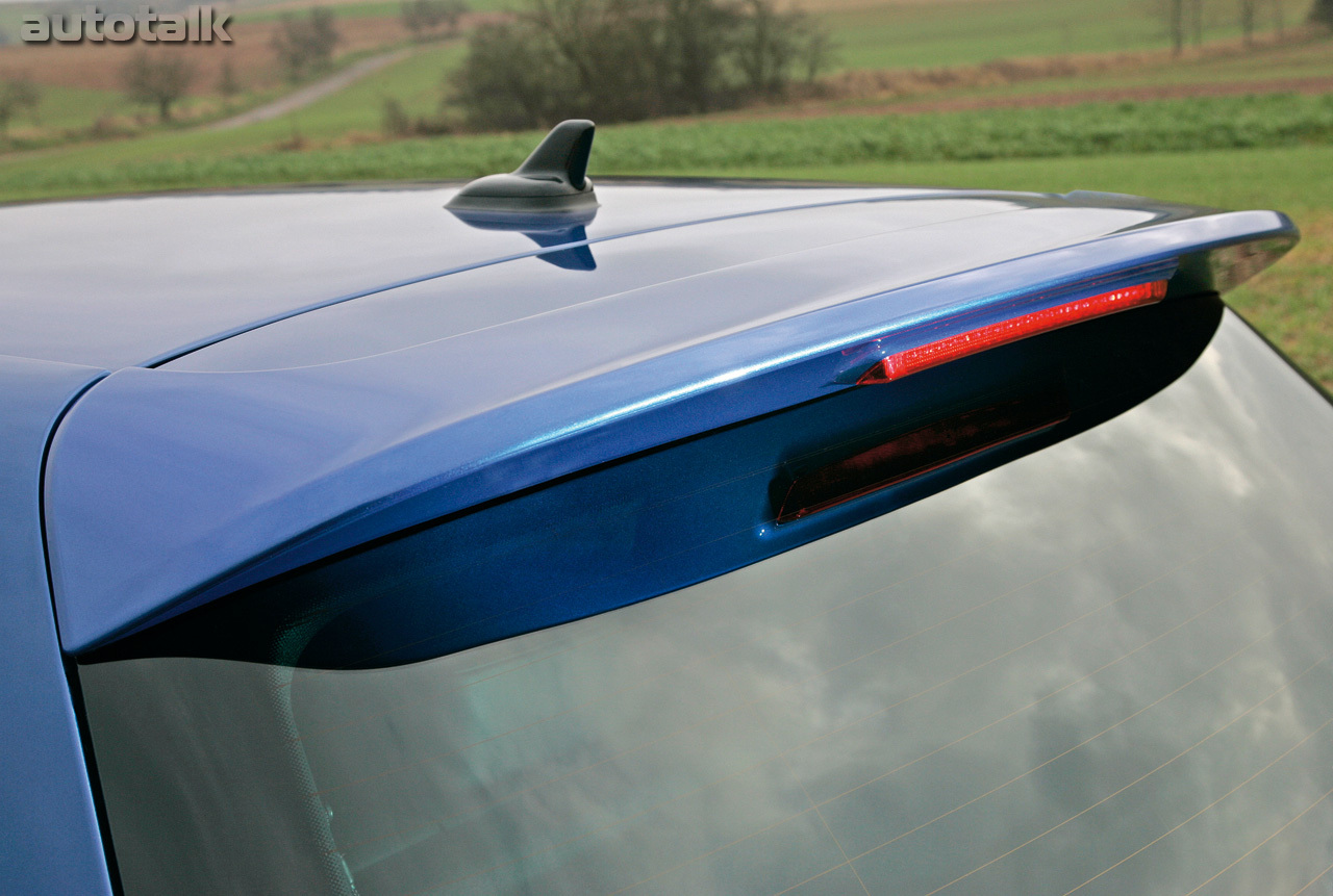 2011 Volkswagen Golf R20