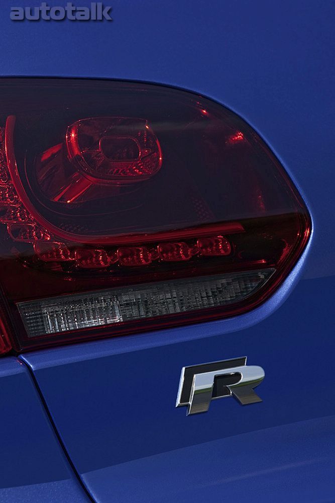 2011 Volkswagen Golf R20