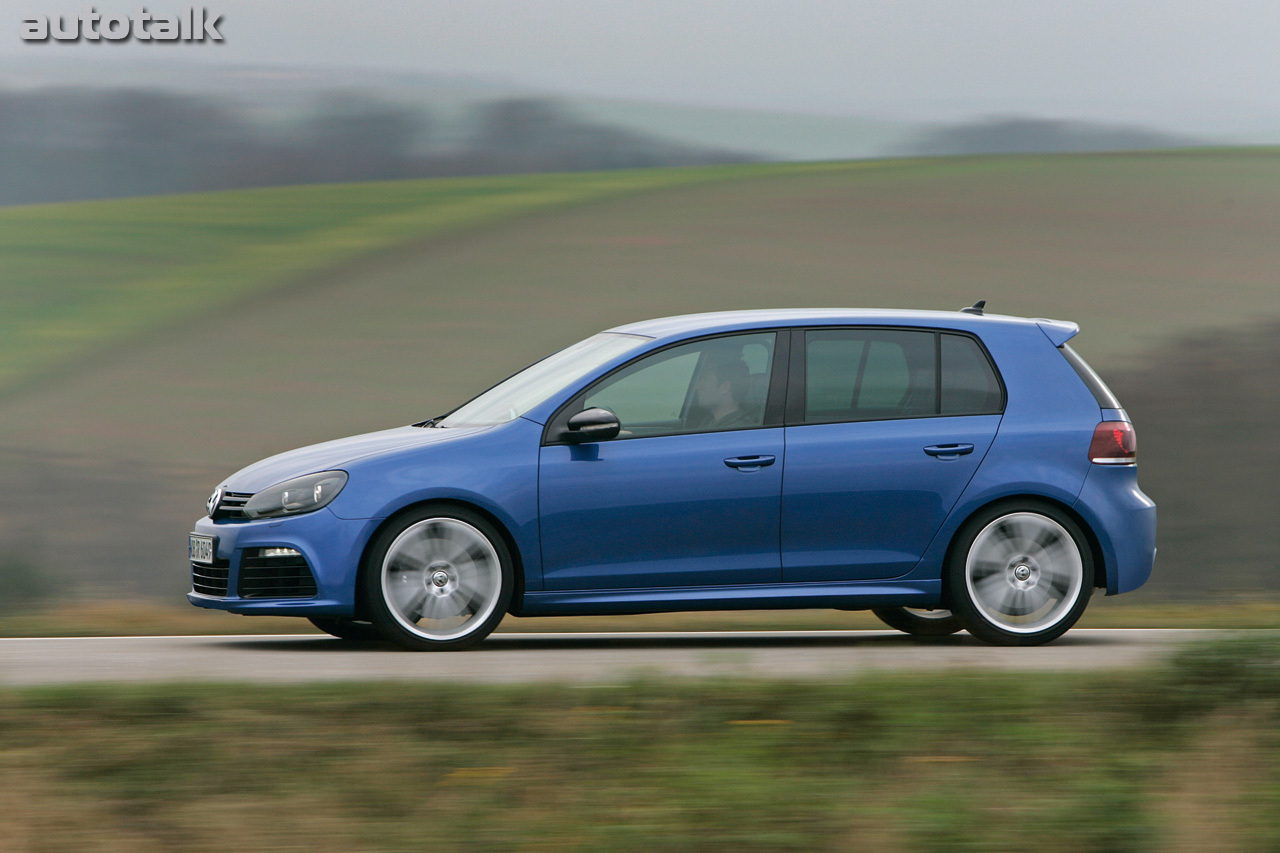 2011 Volkswagen Golf R20