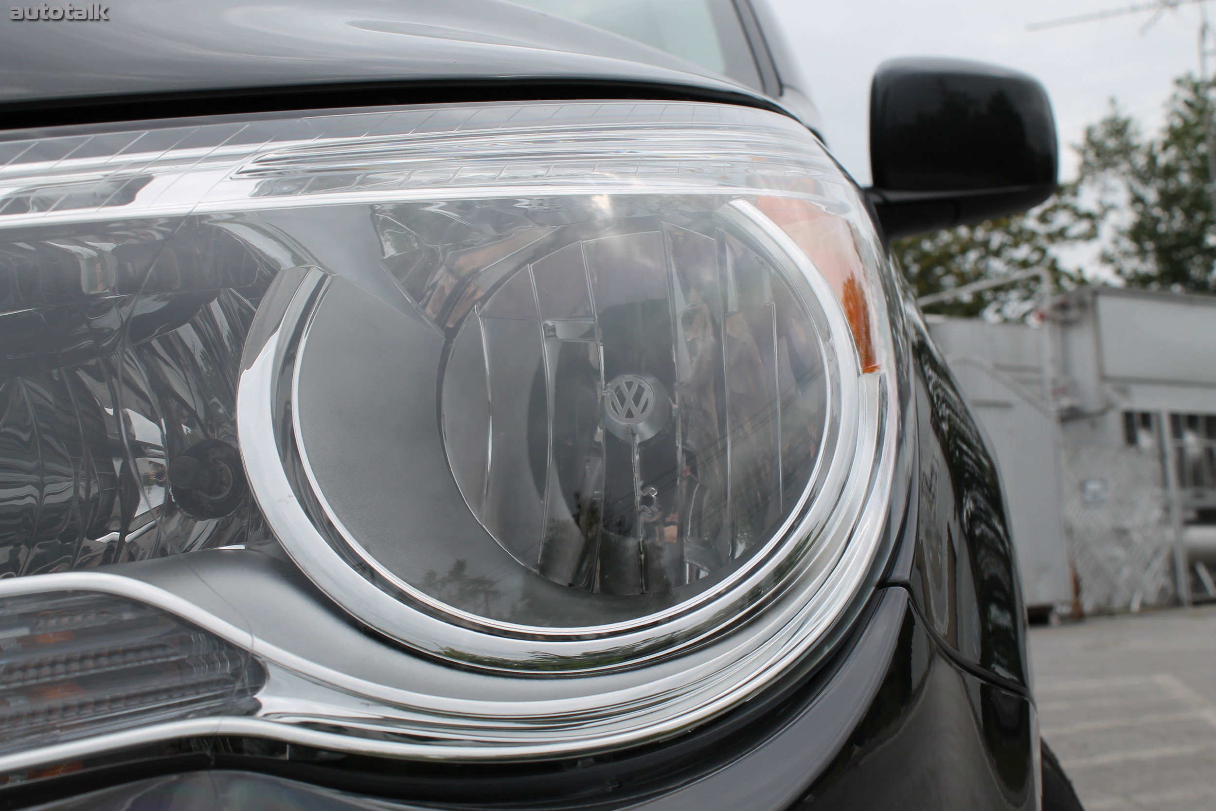 2011 Volkswagen Routan Review