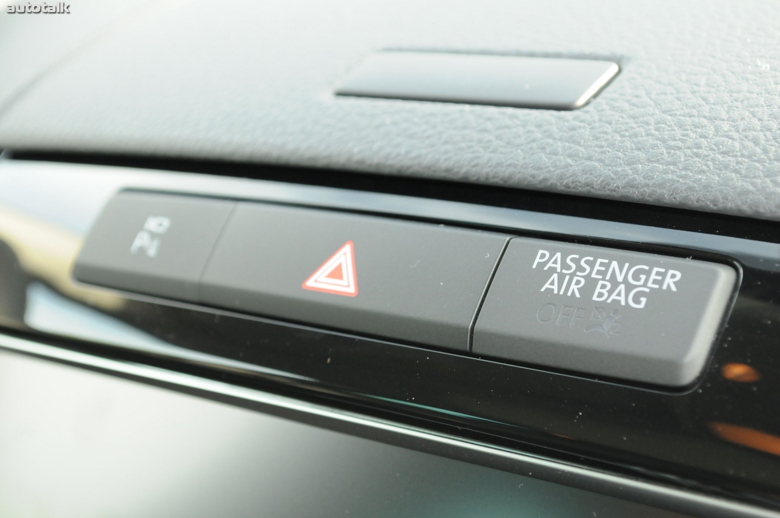 2011 Volkswagen Touareg Review