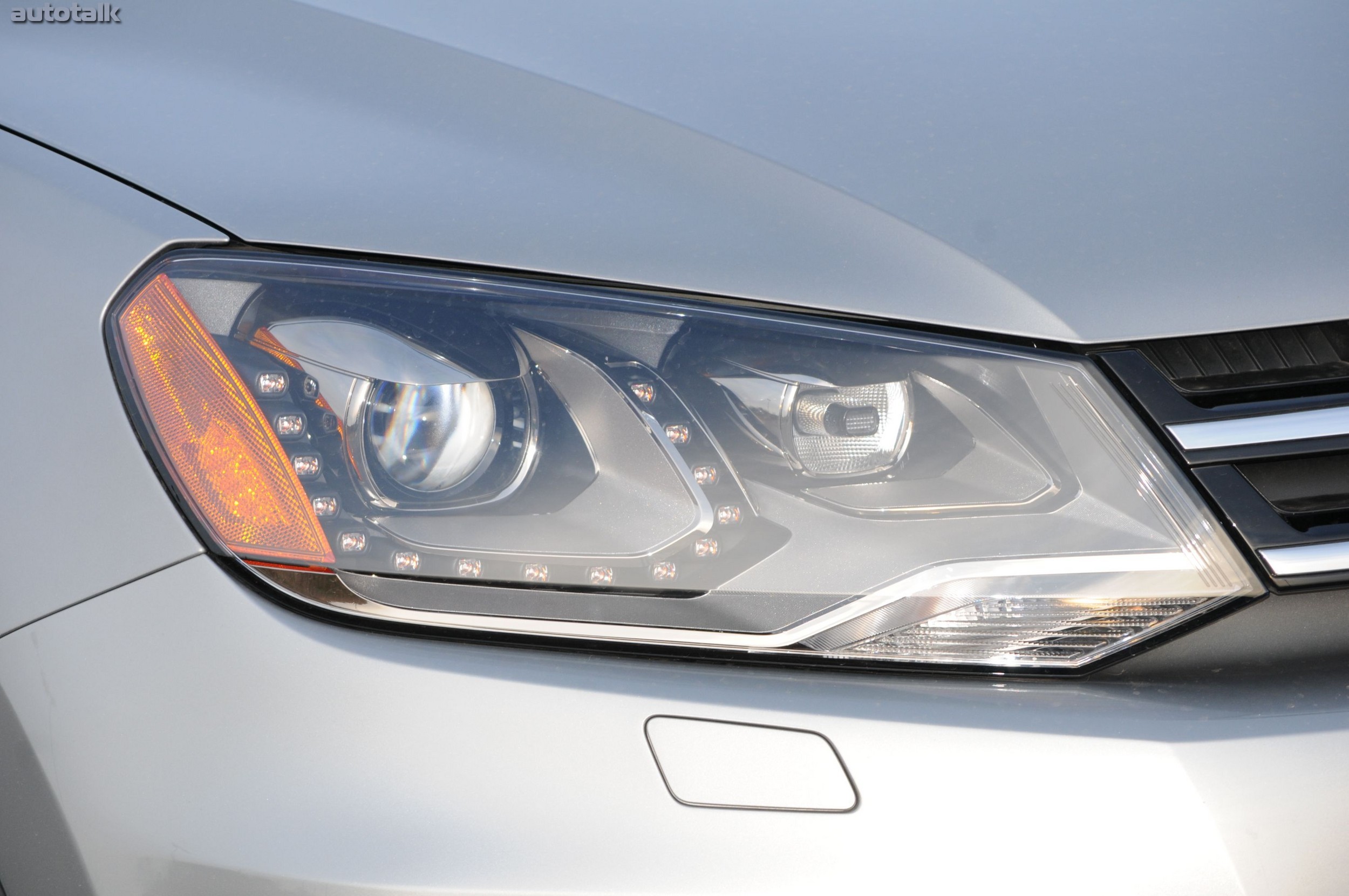 2011 Volkswagen Touareg Review