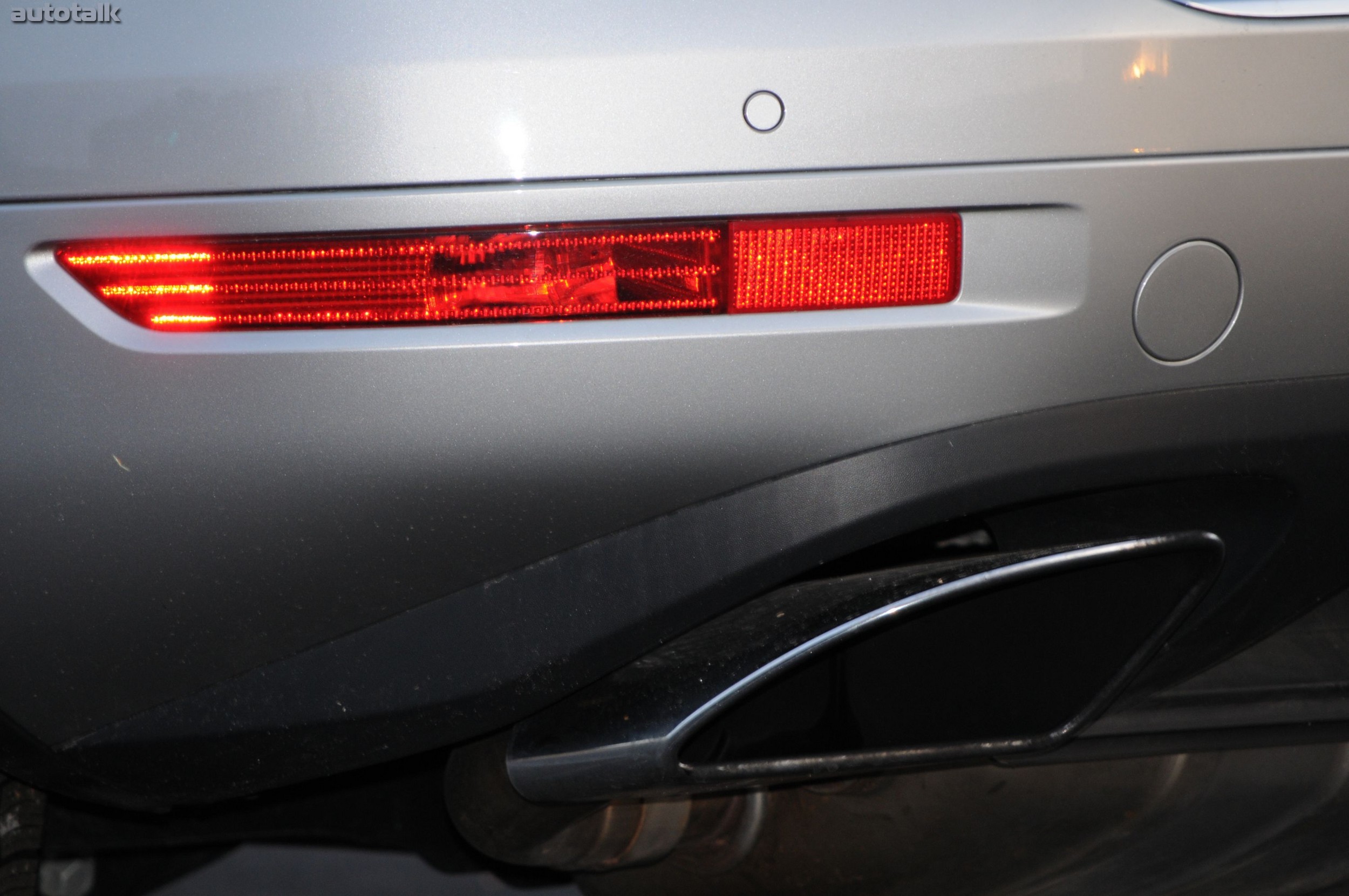 2011 Volkswagen Touareg Review