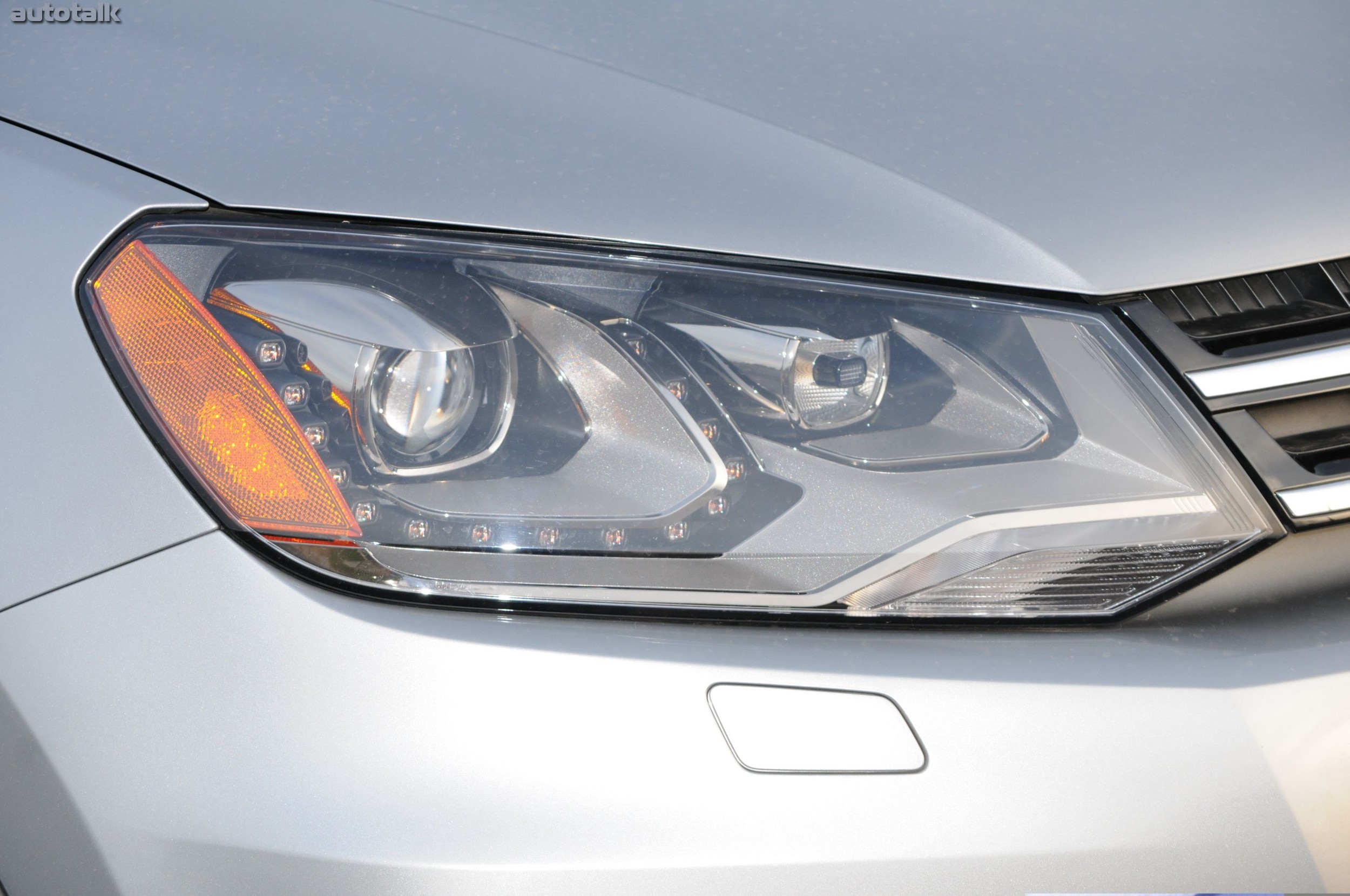 2011 Volkswagen Touareg Review