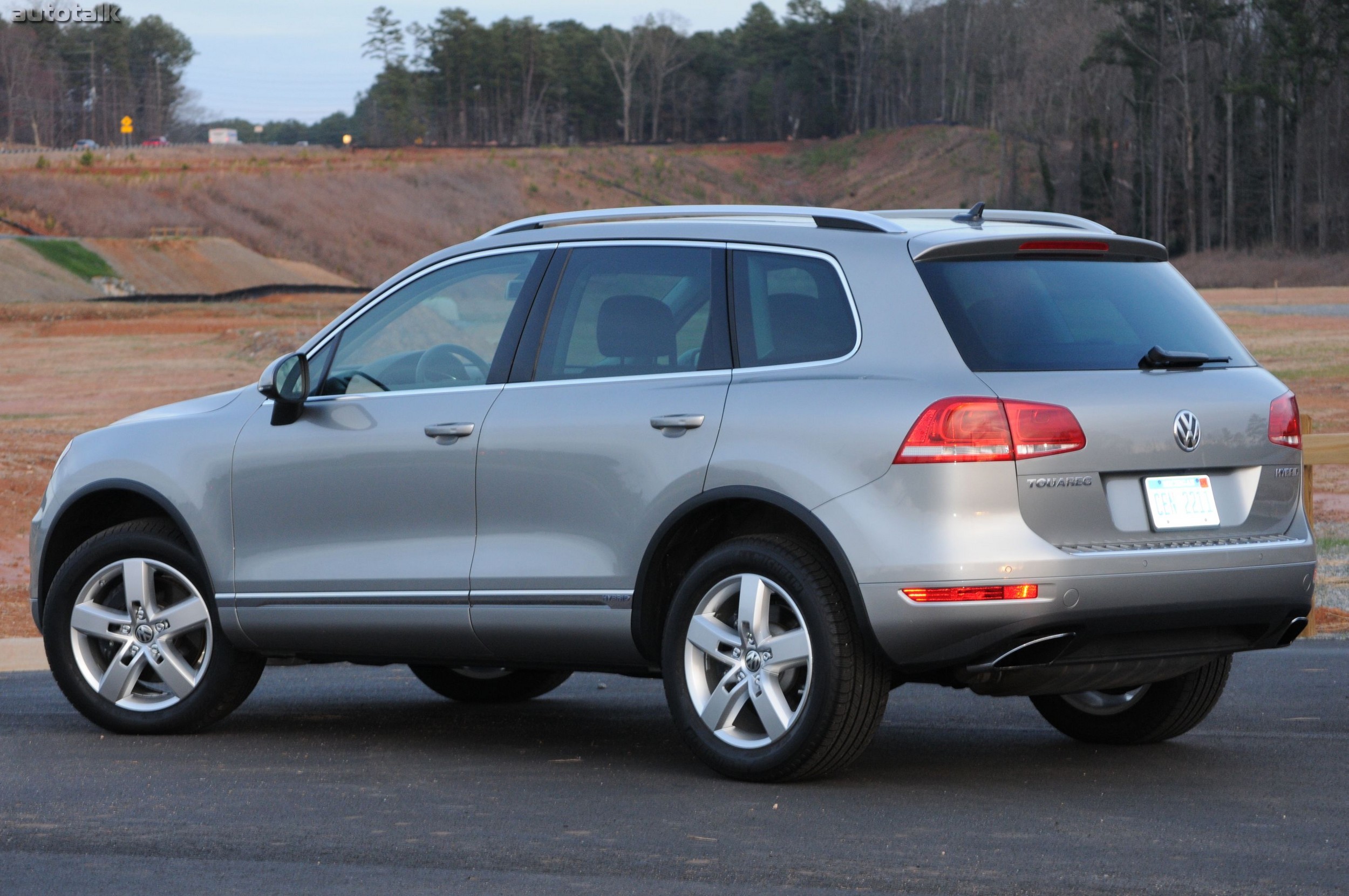 2011 Volkswagen Touareg Review