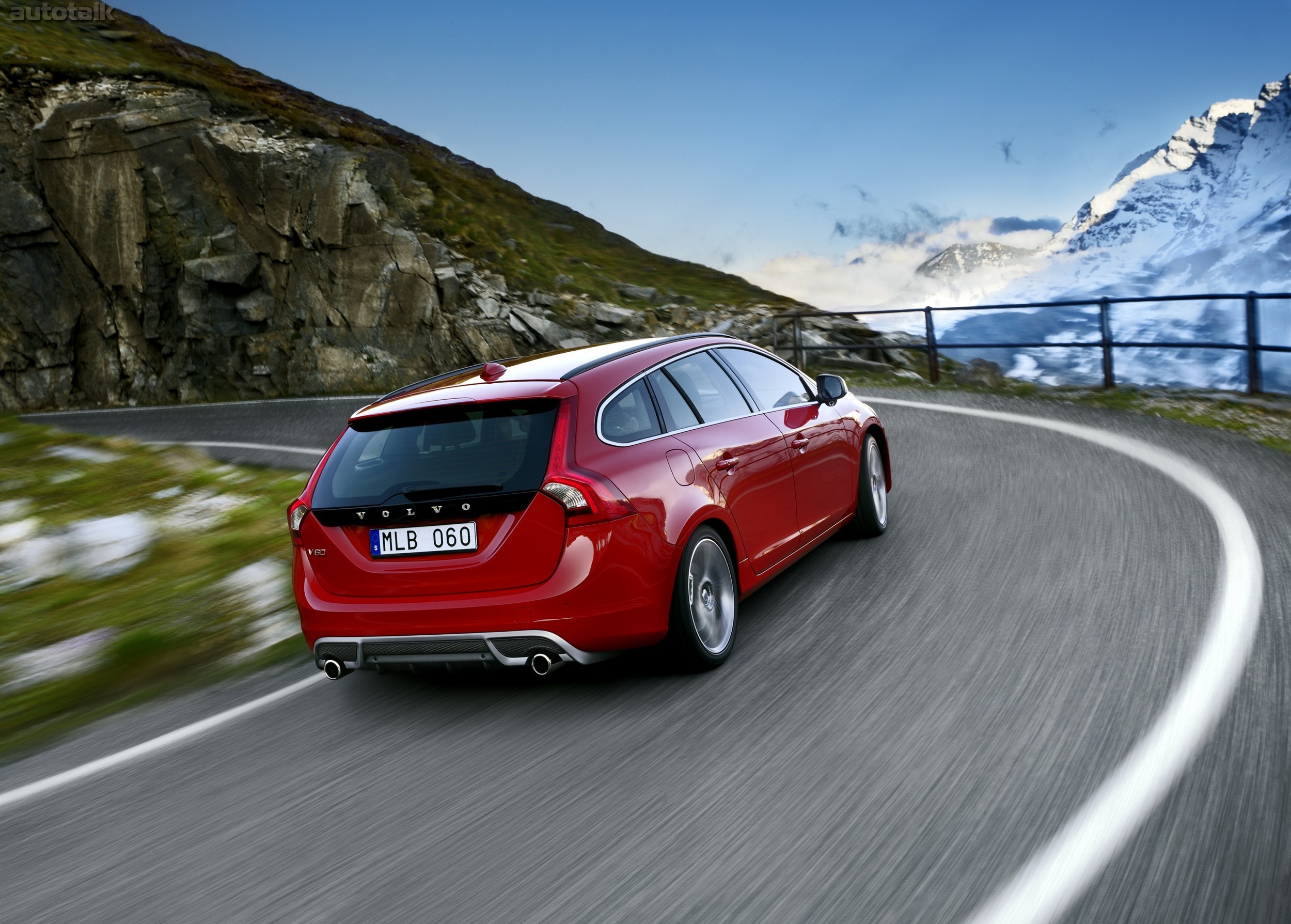 2011 Volvo V60 R-Design
