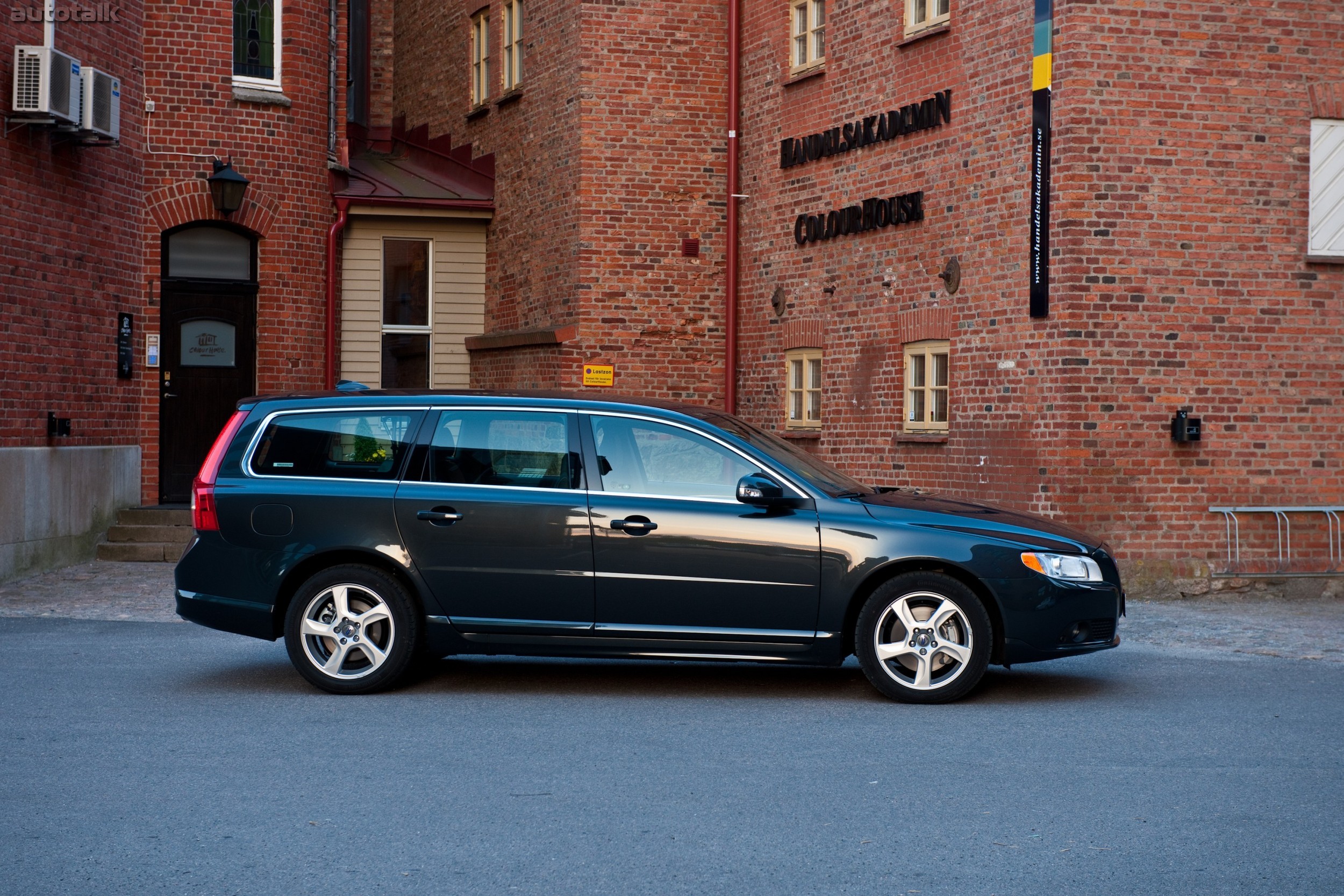 2011 Volvo V70