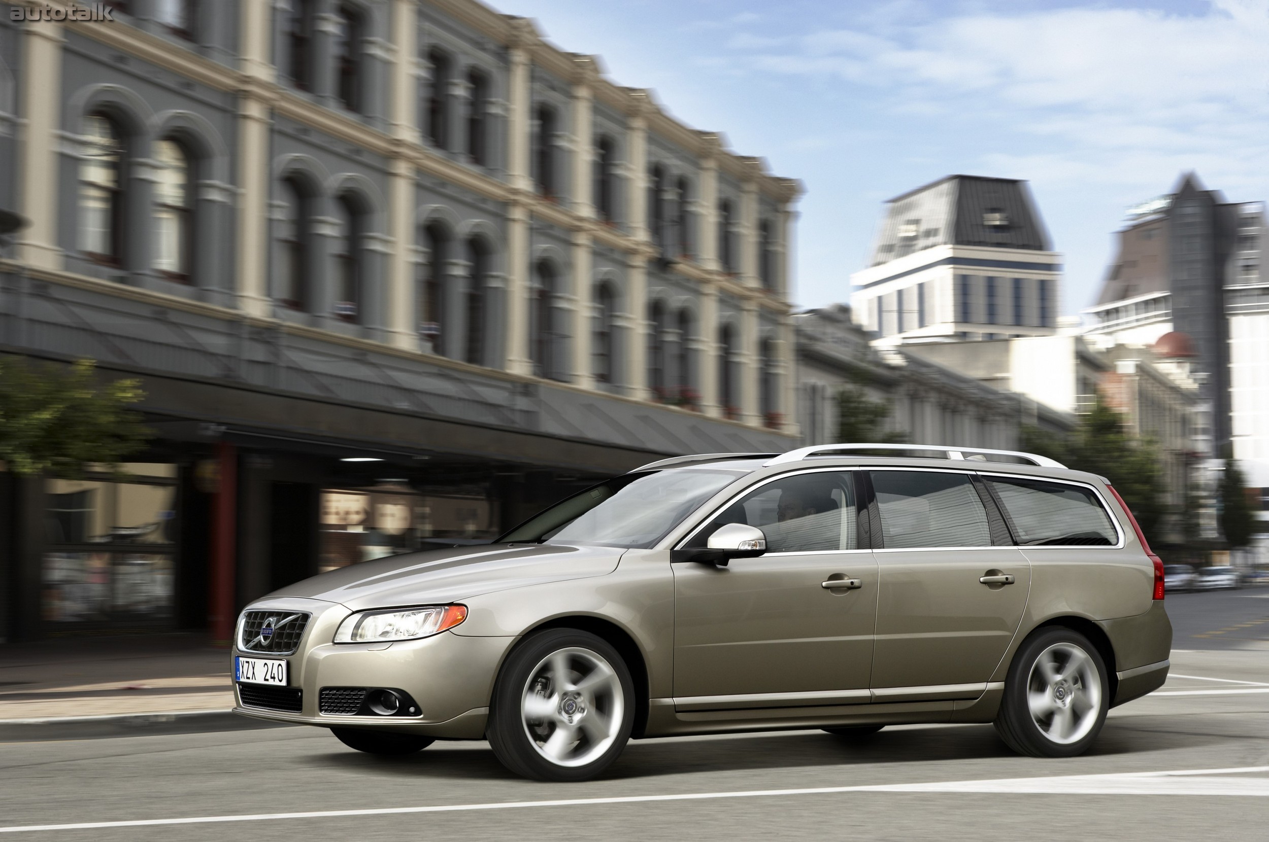 2011 Volvo V70