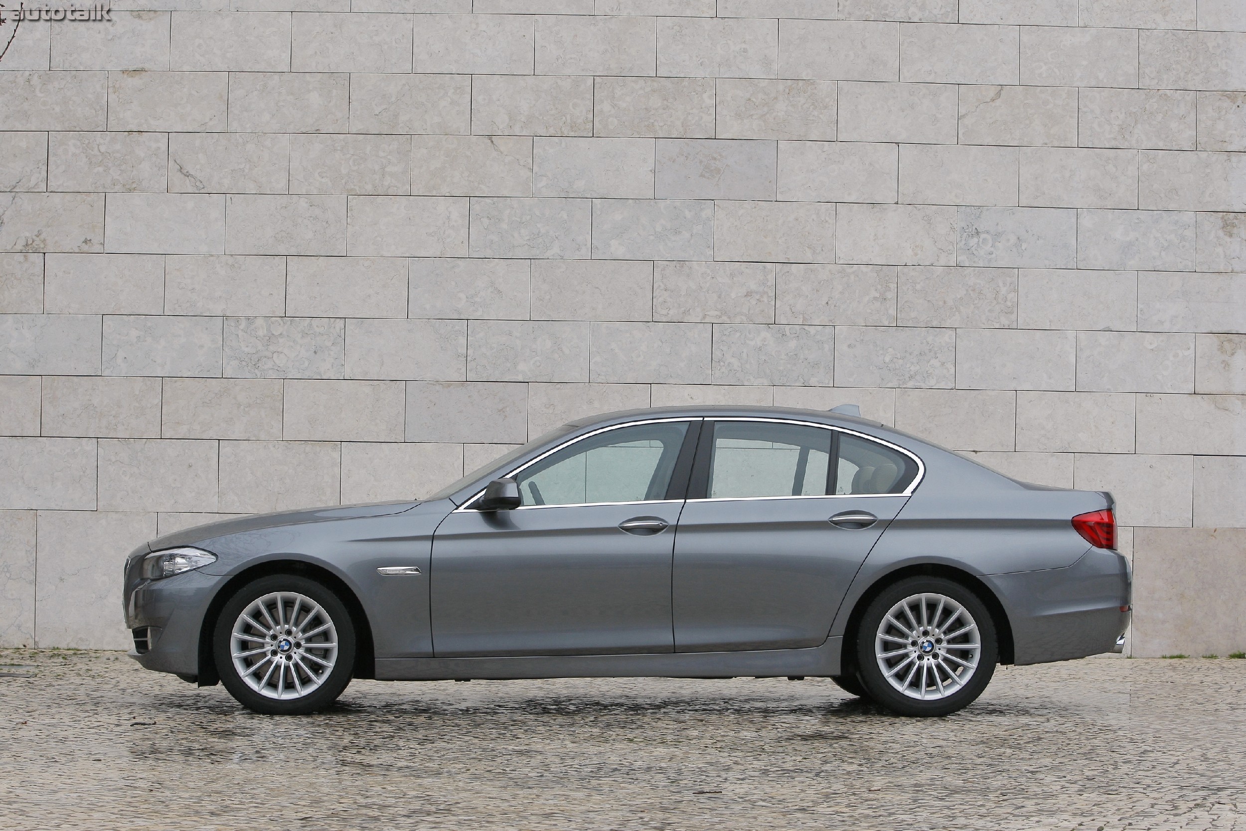 2012 BMW 528i