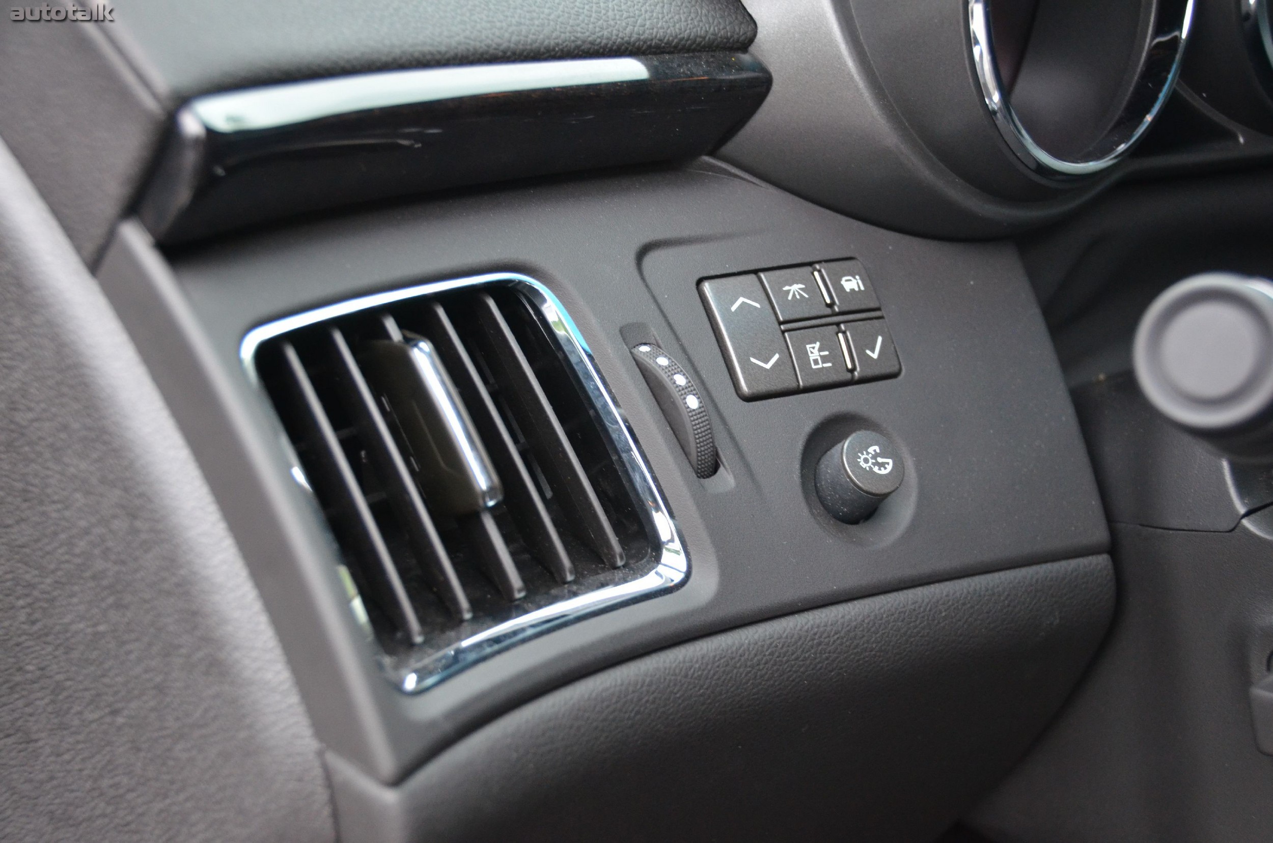 2012 Cadillac CTS-V Sedan Review