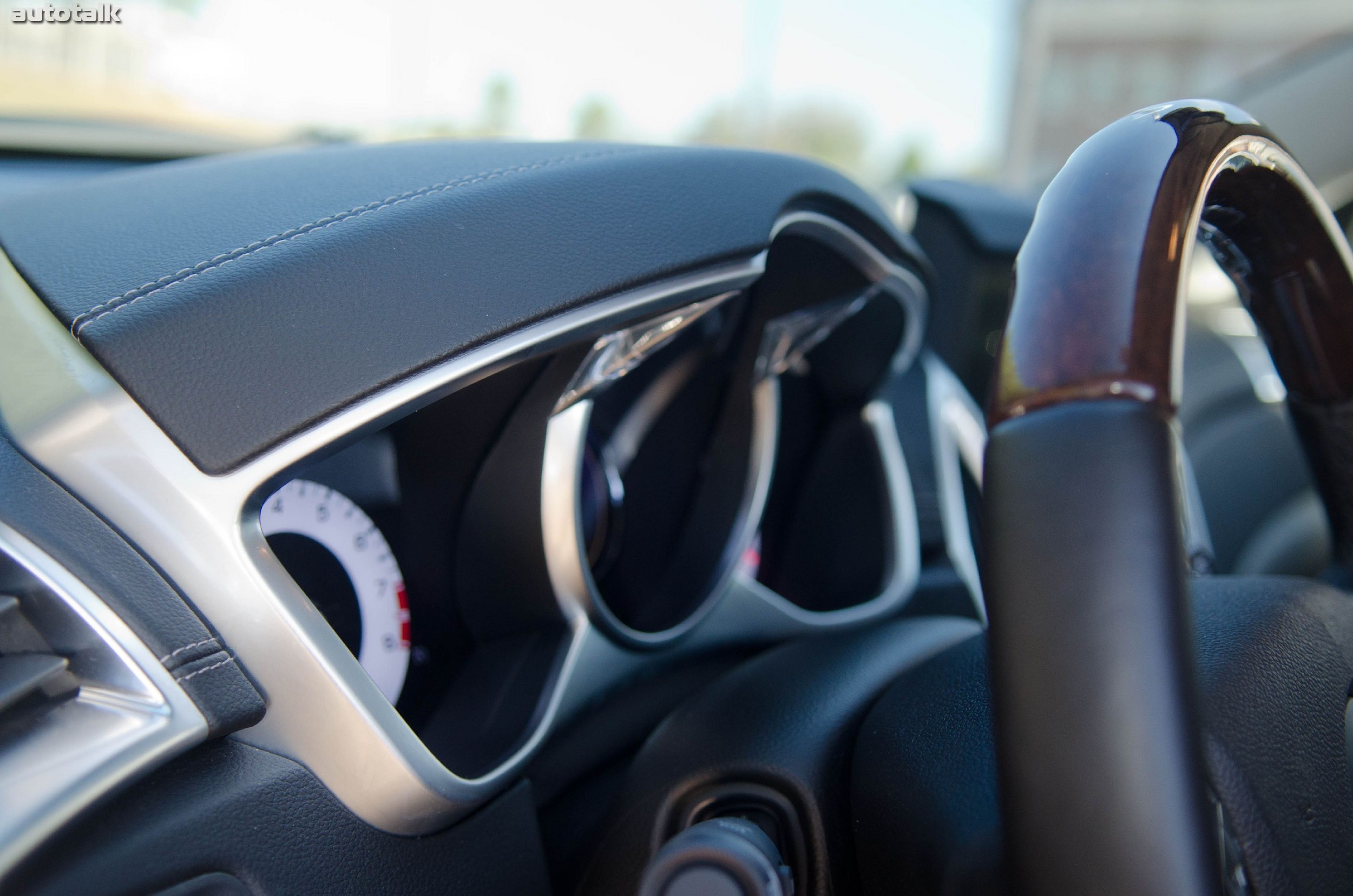 2012 Cadillac SRX Review