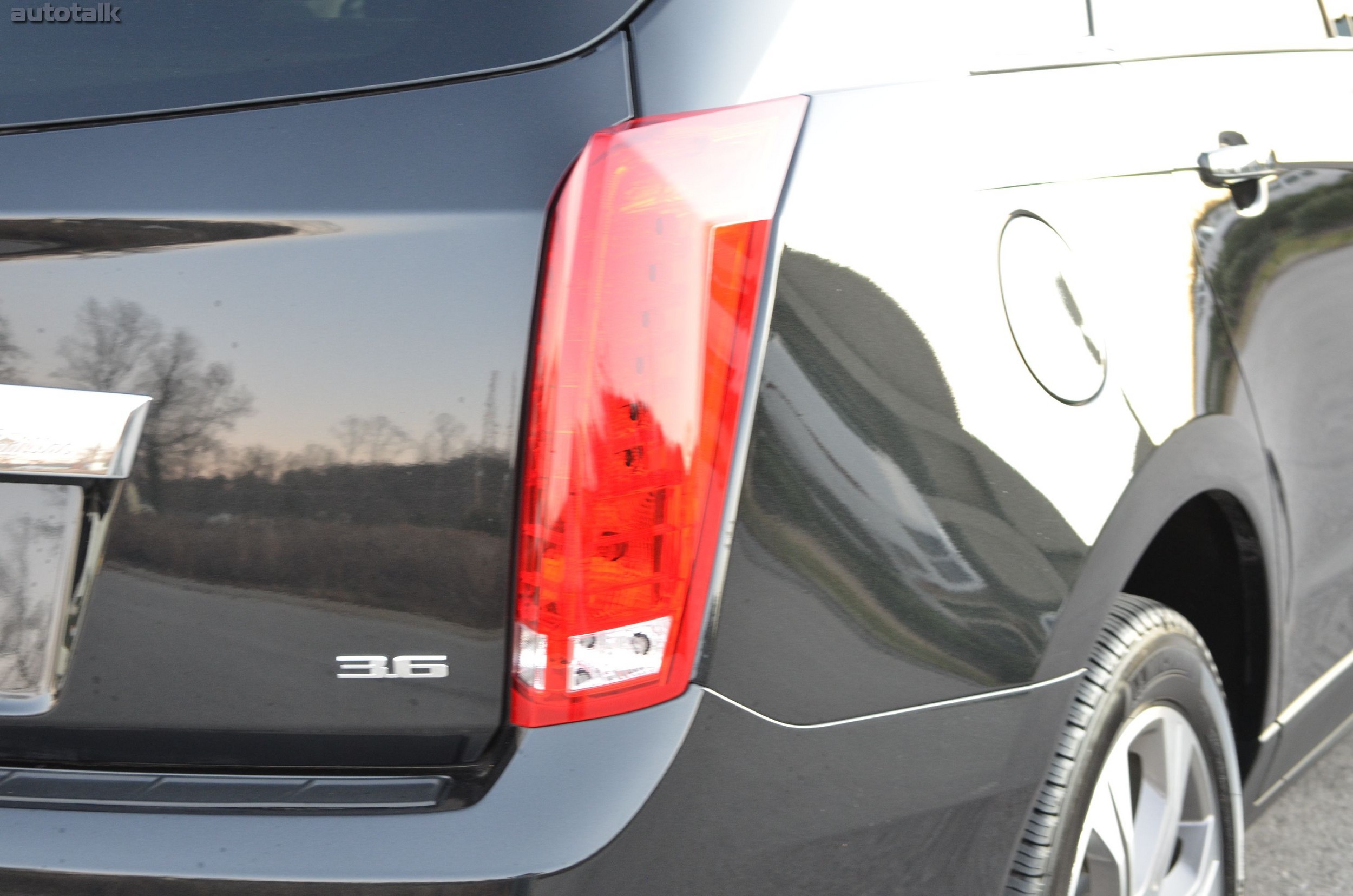2012 Cadillac SRX Review