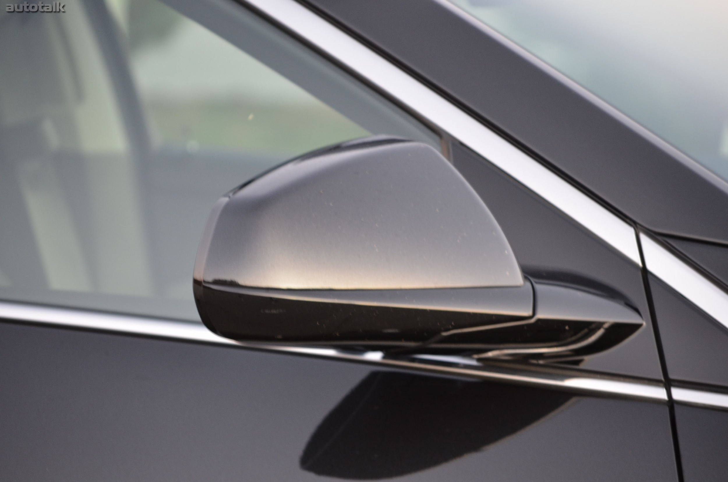 2012 Cadillac SRX Review