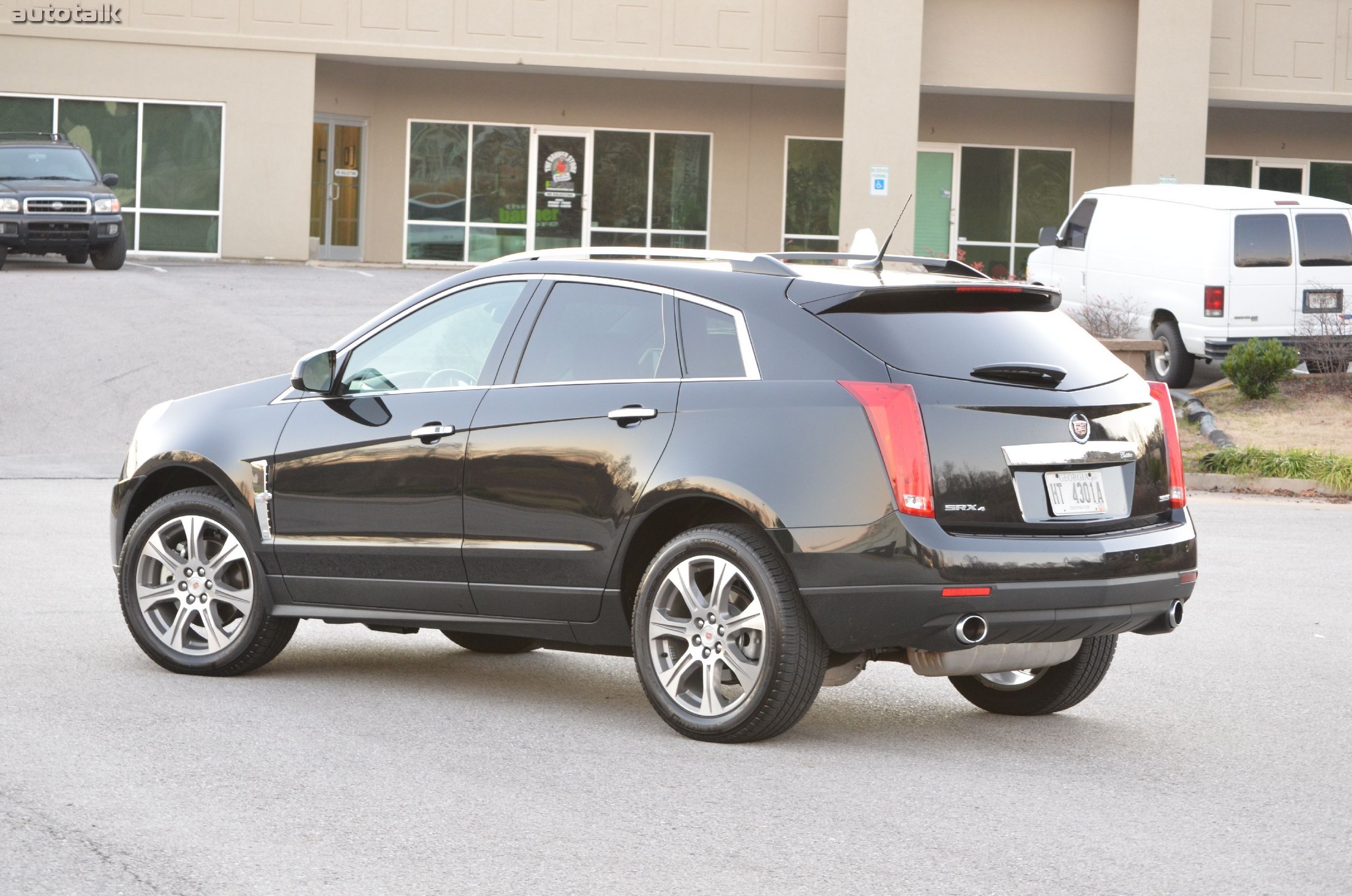 2012 Cadillac SRX Review