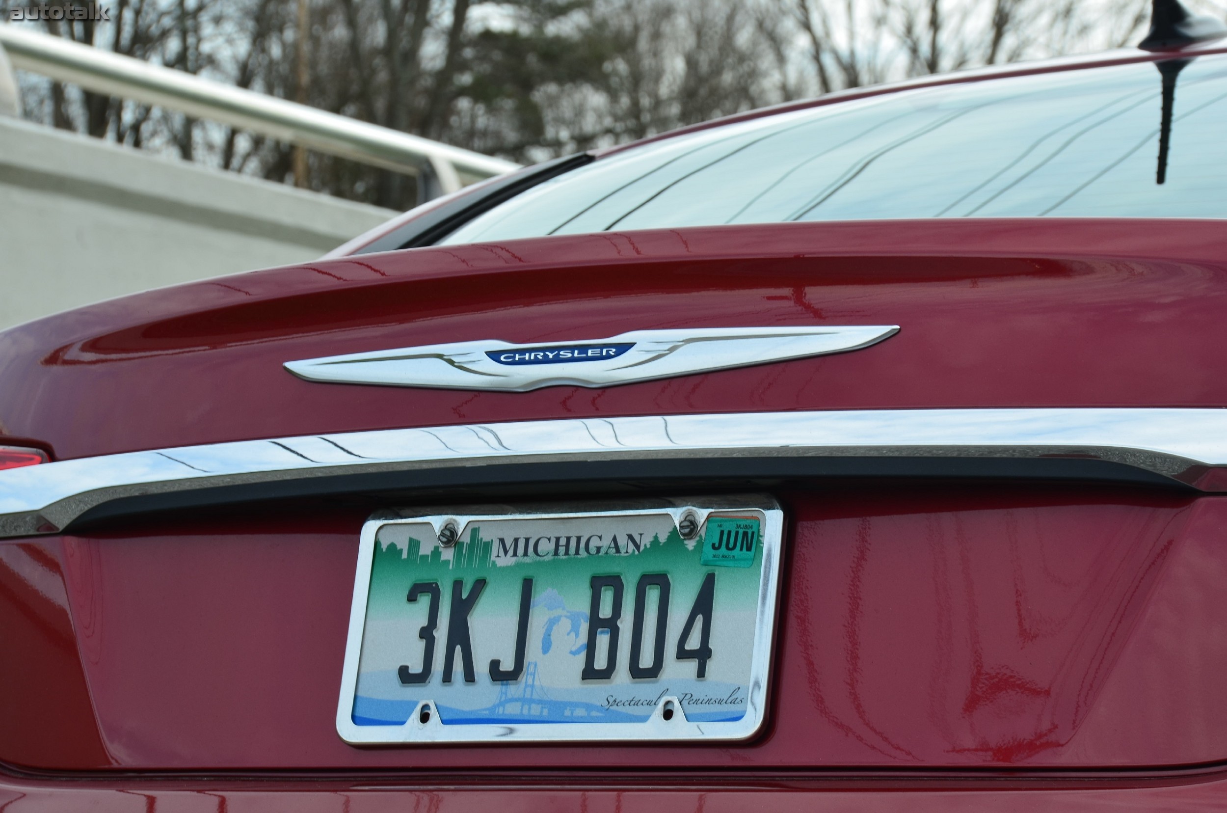 2012 Chrysler 200 Review