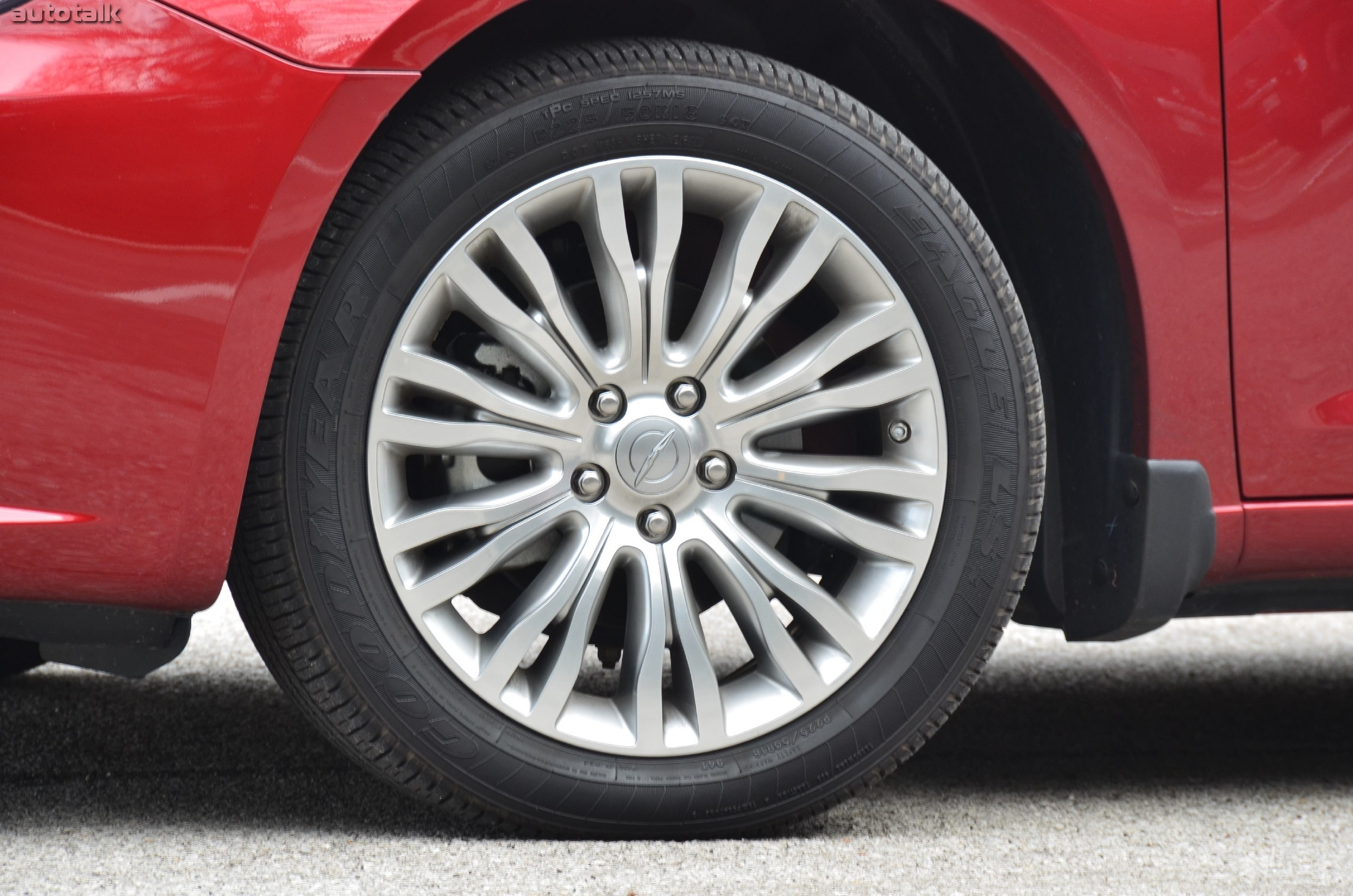 2012 Chrysler 200 Review