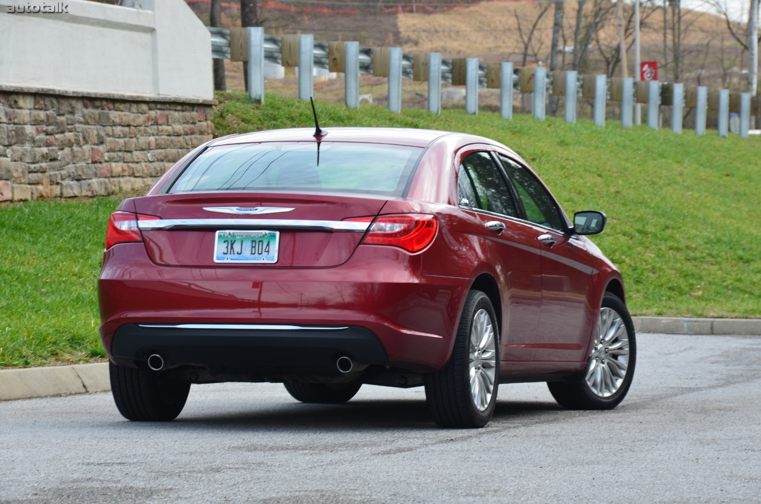 2012 Chrysler 200 Review