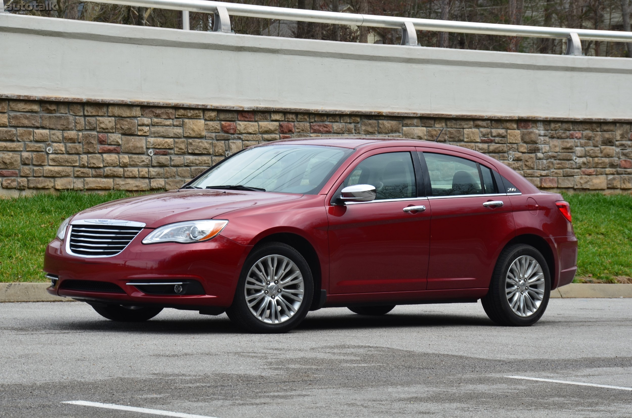 2012 Chrysler 200 Review