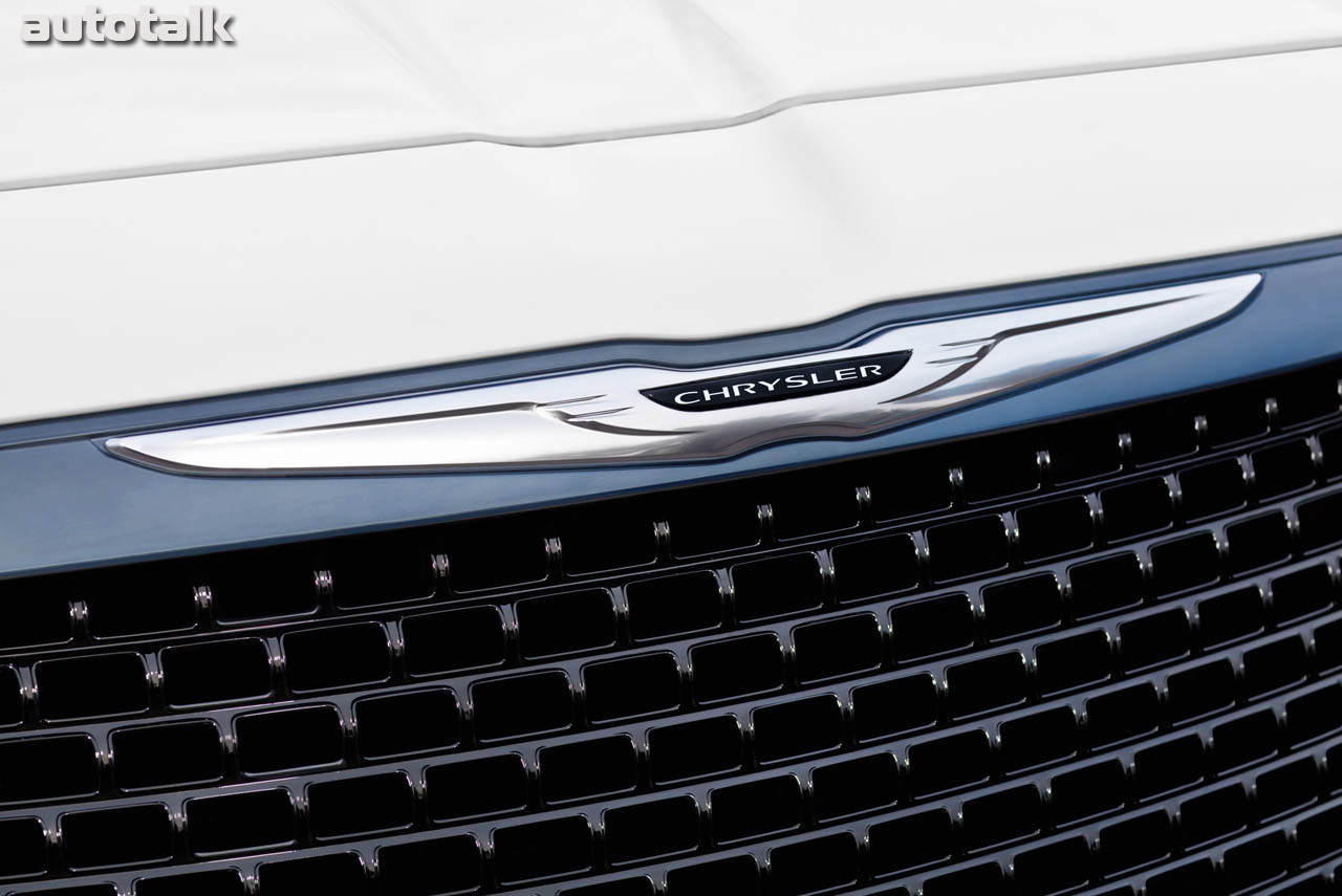 2012 Chrysler 300 SRT8