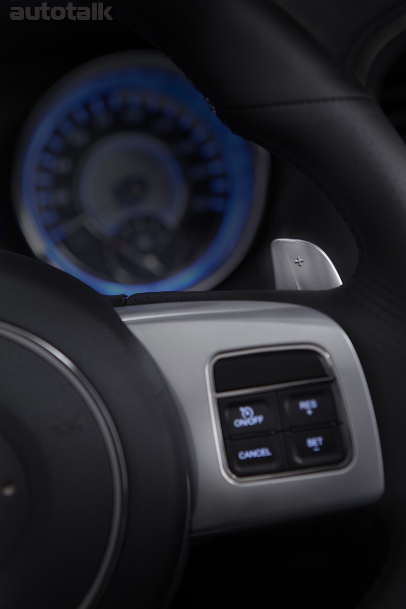 2012 Chrysler 300 SRT8