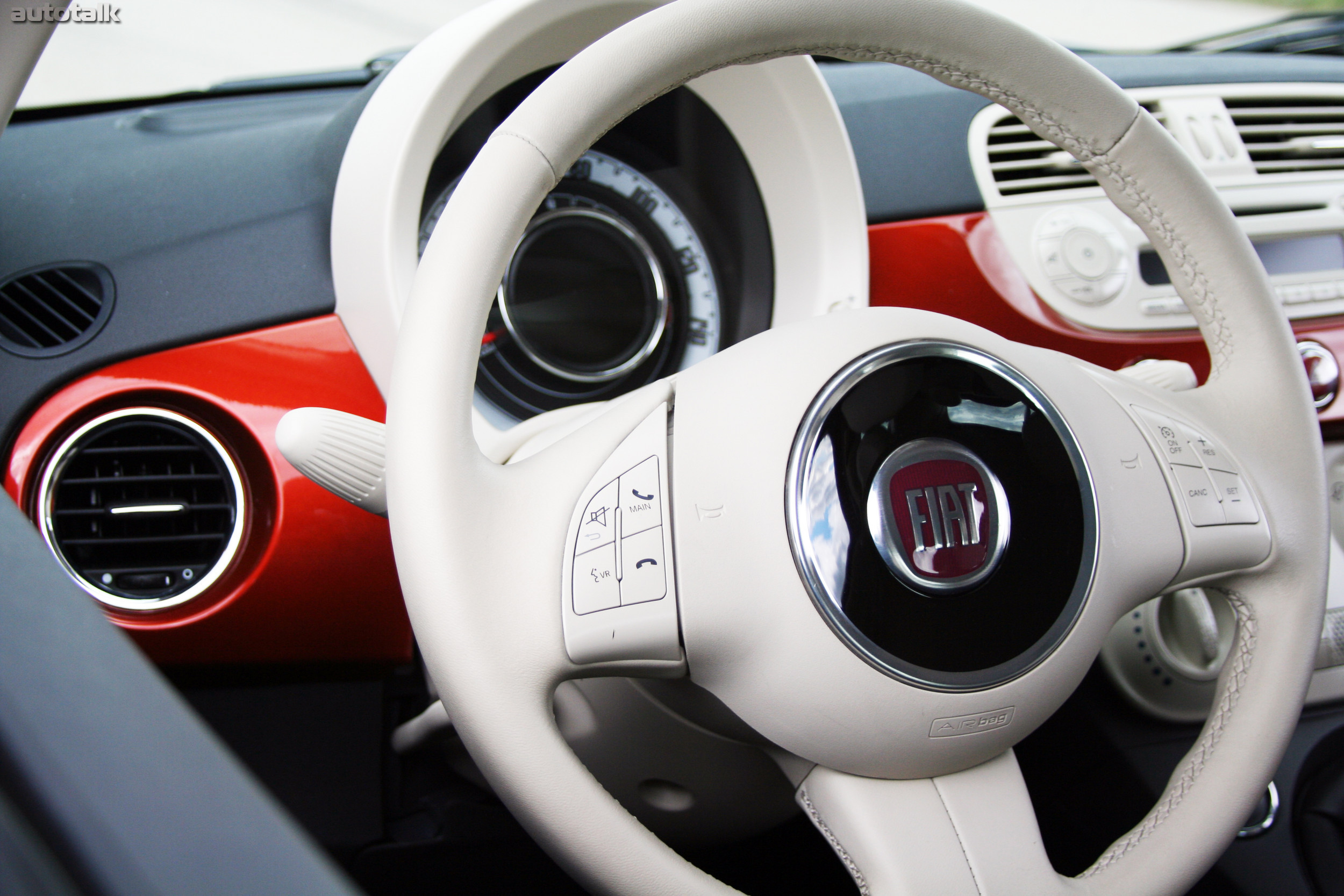 2012 Fiat 500c Review