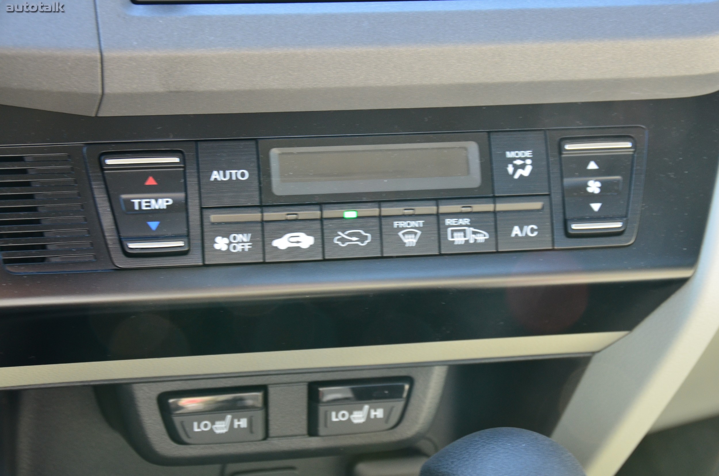 2012 Honda Civic Sedan Hybrid Review