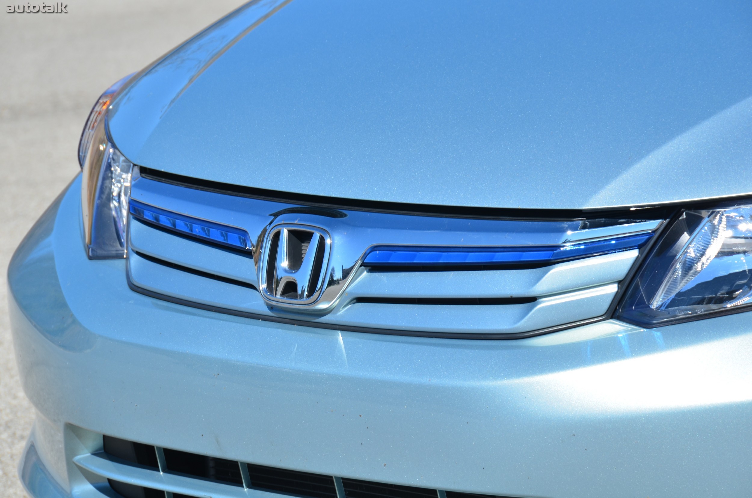 2012 Honda Civic Sedan Hybrid Review